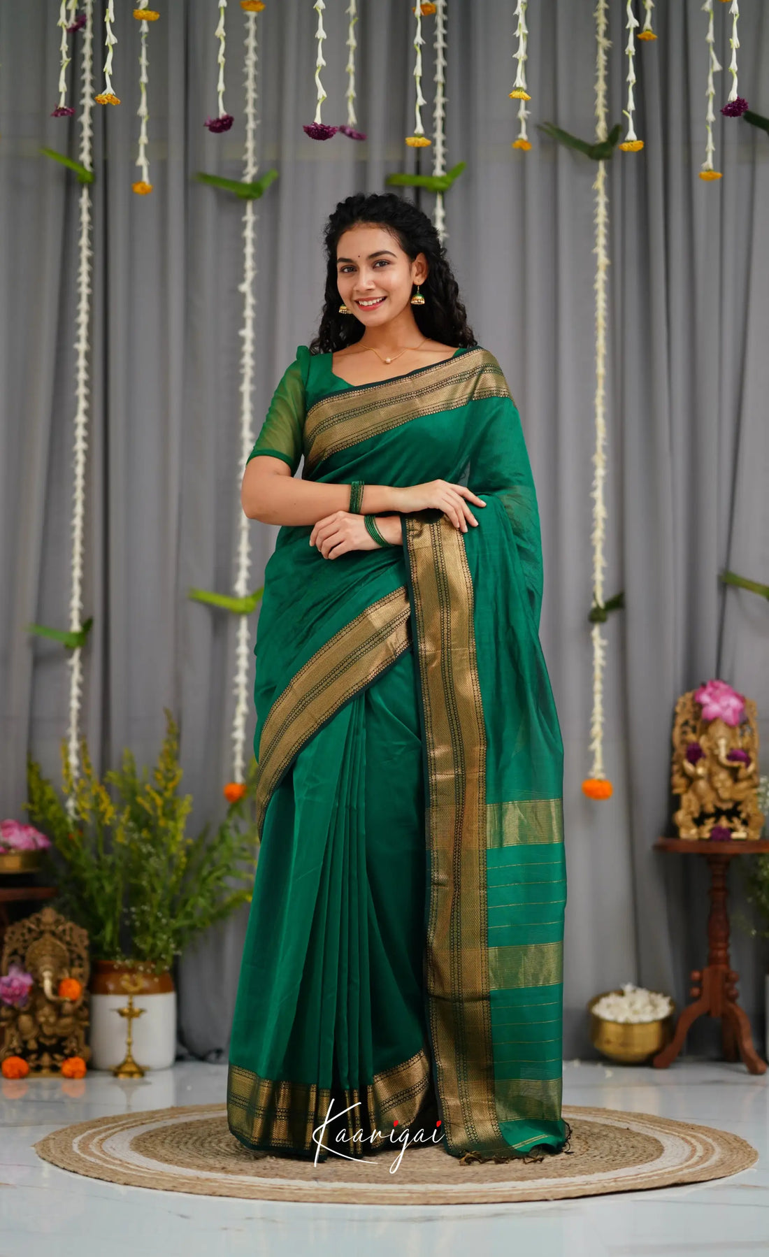 Maanvi Maheswari Silk Cotton Saree - Green Sarees