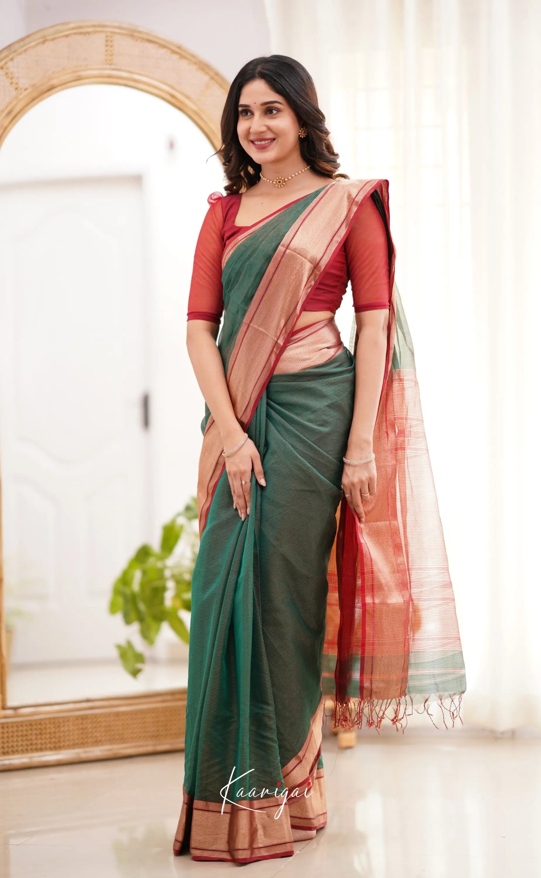 Maanvi- Shade of Dark Green and Red tone – Ivalinmabia