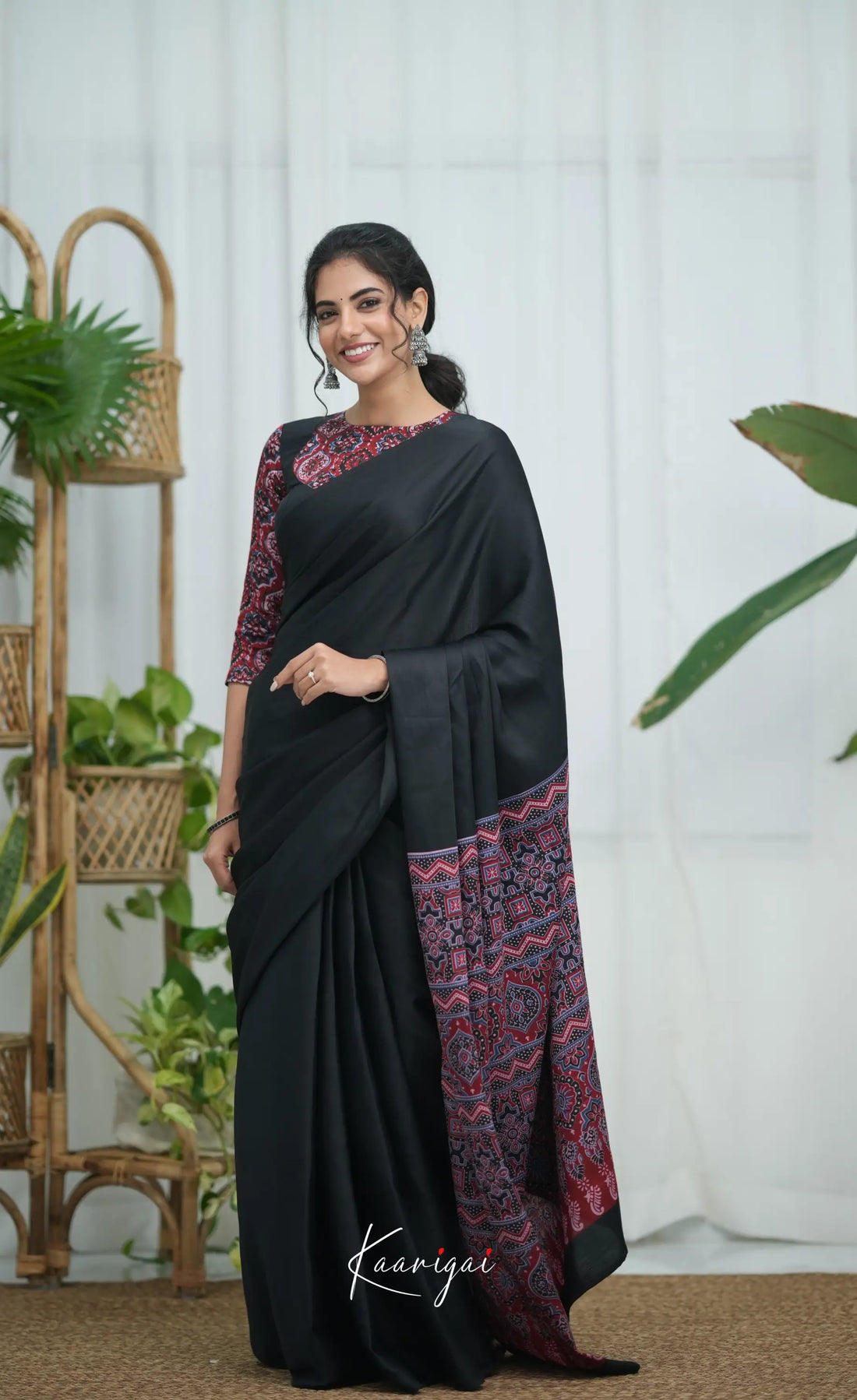 Meha Modal Silk Saree - Black and Maroon Sarees