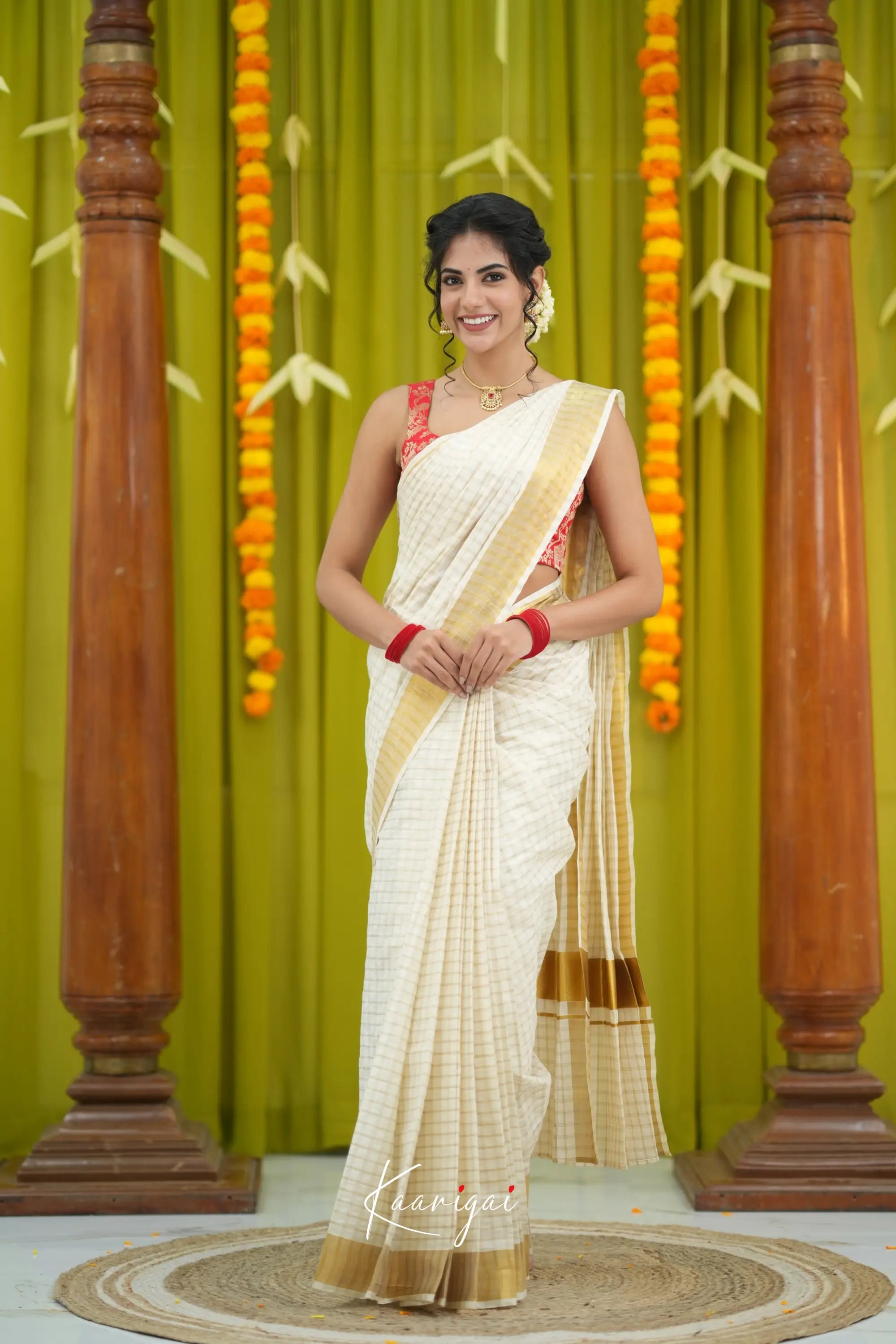 Omana Tissue Cotton Saree Offwhite and Gold – Ivalinmabia