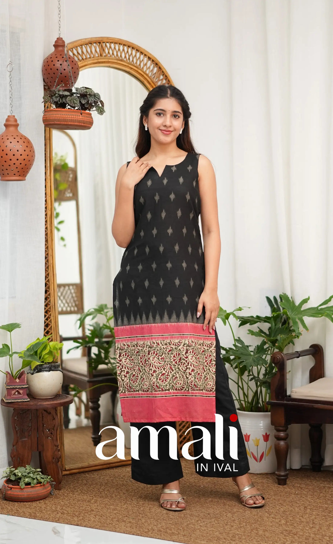 Priyo co-ord set- Black and Reddish Pink Cotton Straight Kurti with Pant - salwar