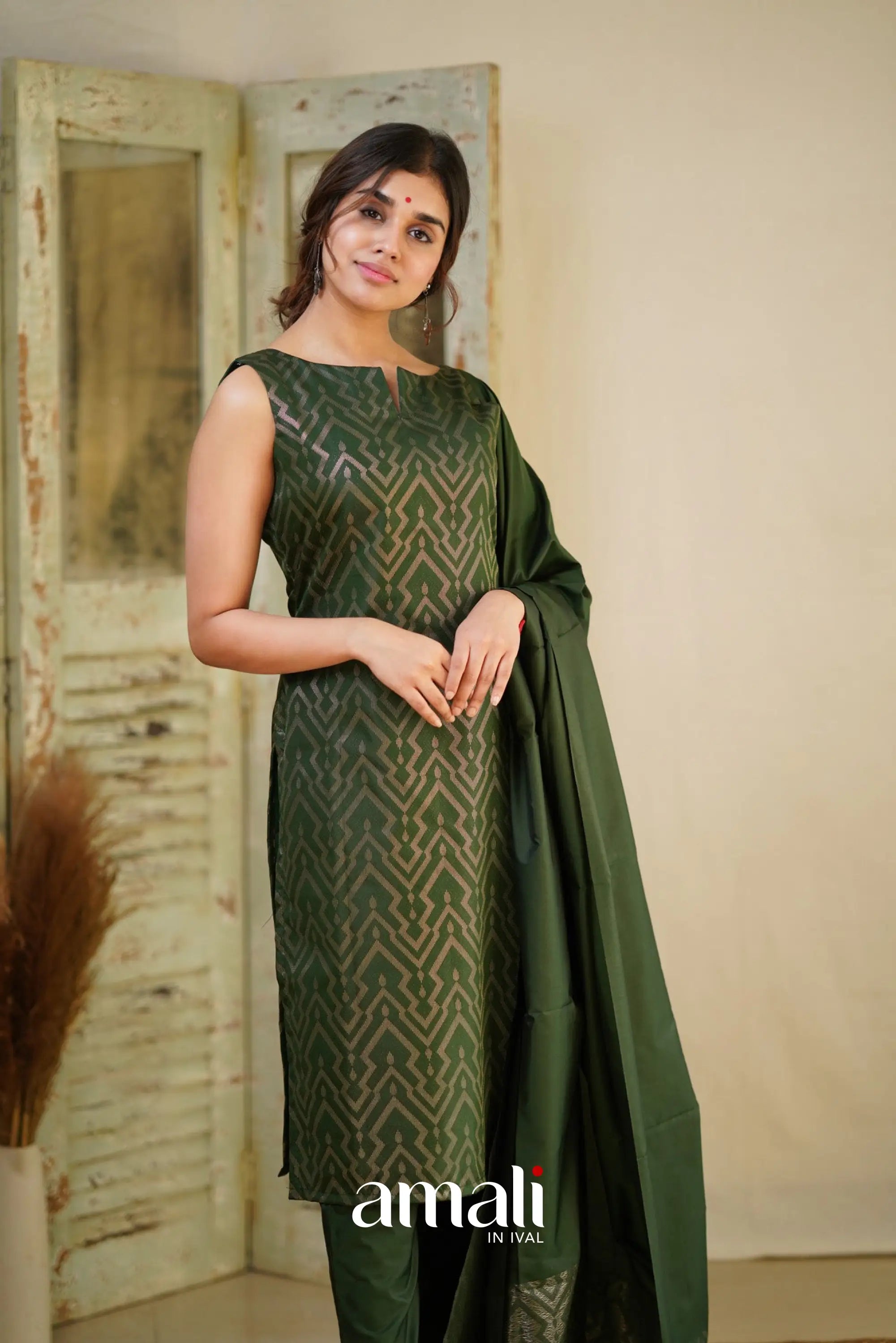 Rathi - Dark Green Unstitched Semi Kanchipuram Silk Salwar Salwar
