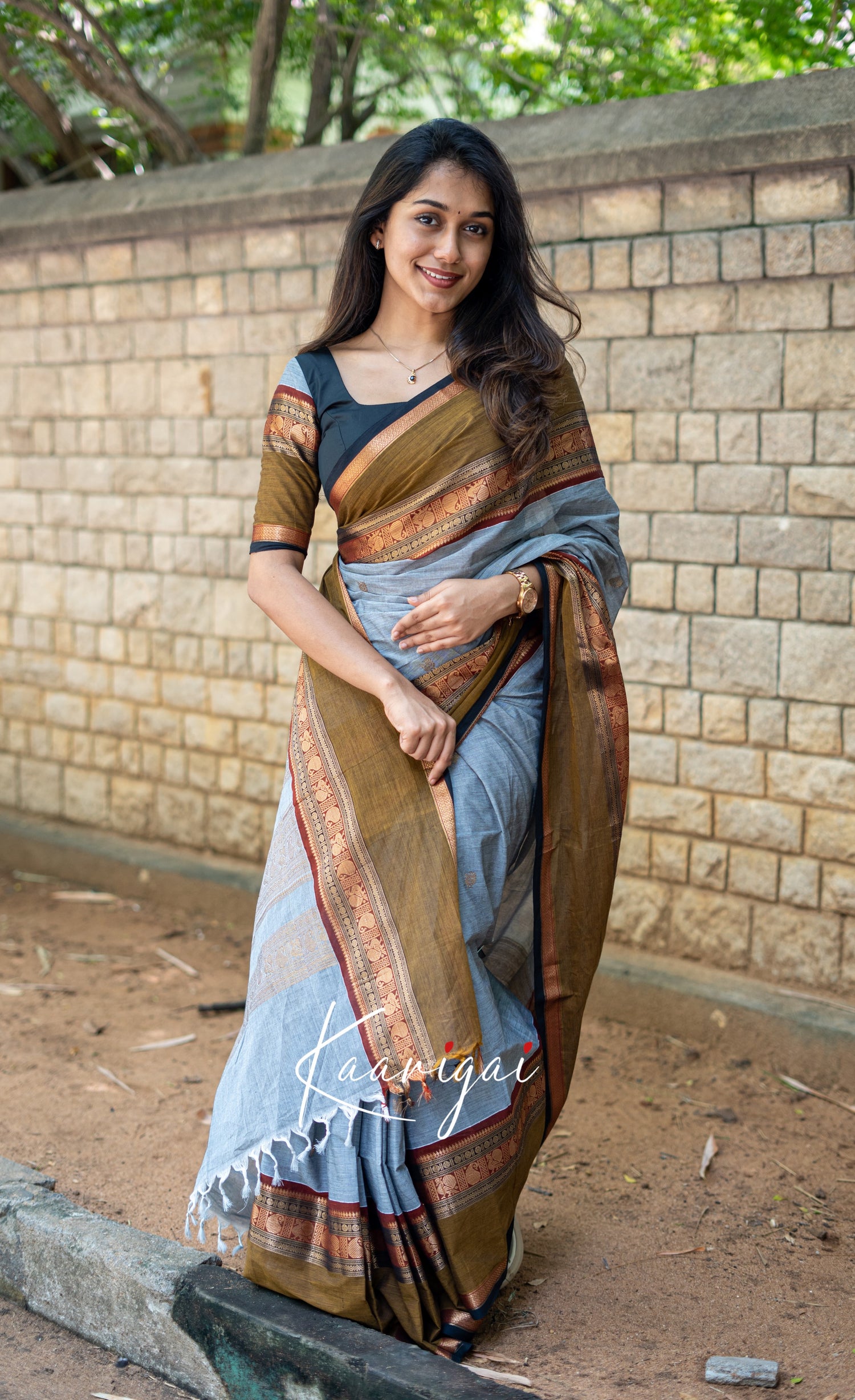 Annapakshi - Grey and Light Brown Kanchi Cotton Saree