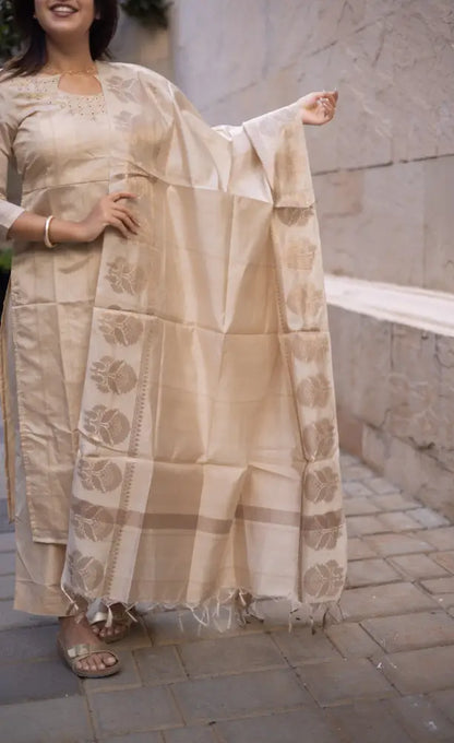 Athira Chanderi Salwar - beige and Gold salwar
