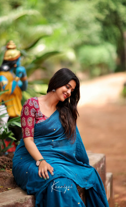 Azhagi- Blue Cotton Saree Sarees