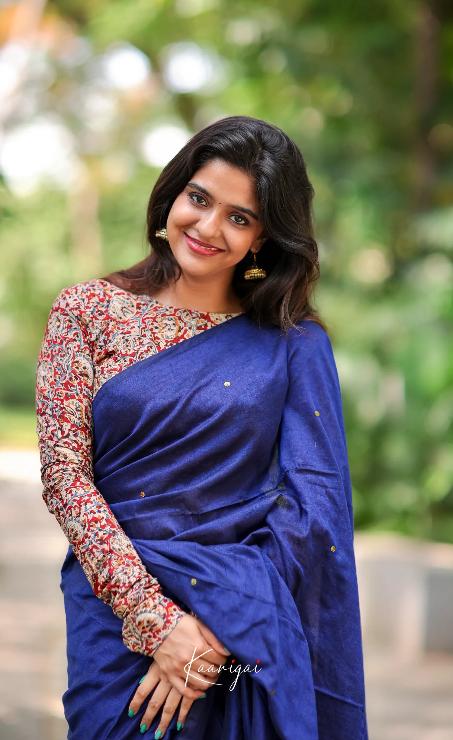 Azhagi- Dark Blue Cotton Saree Sarees