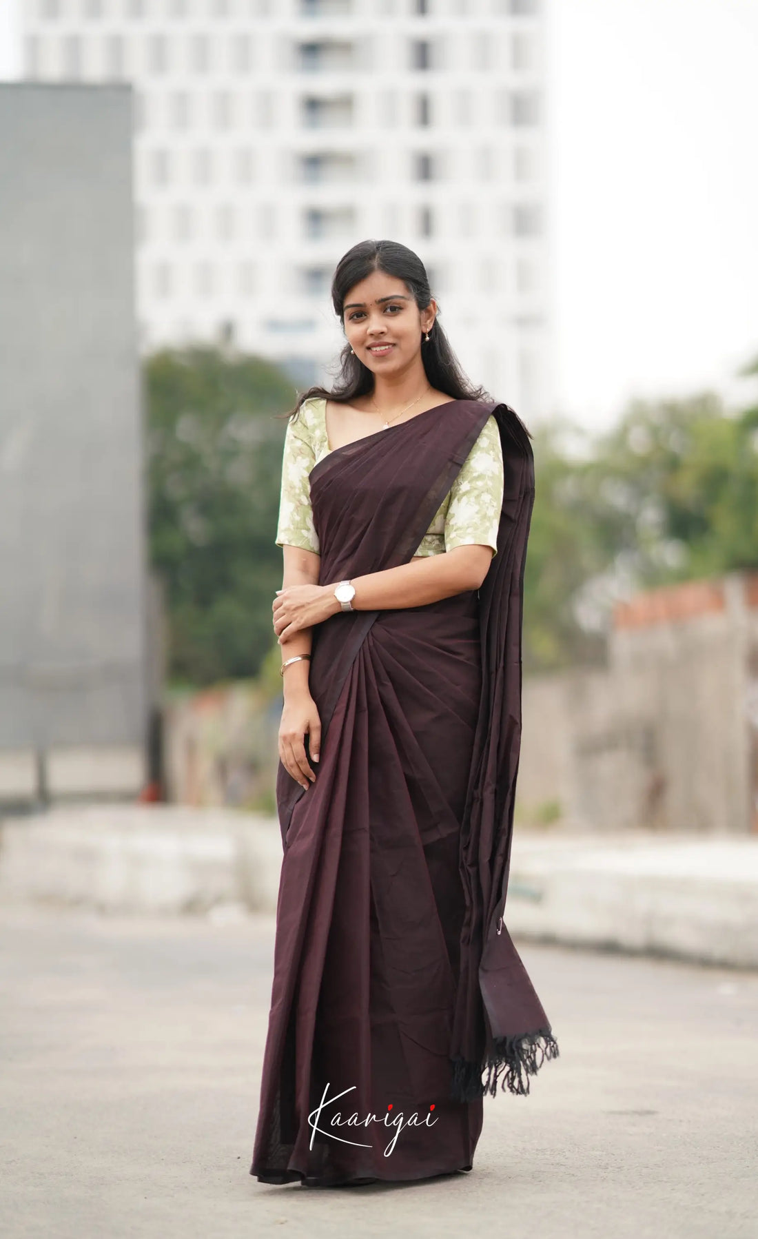 Azhagi - Dark Brown Cotton Saree Sarees