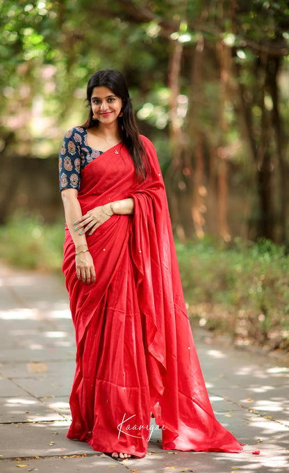 Azhagi- Red Cotton Saree Sarees