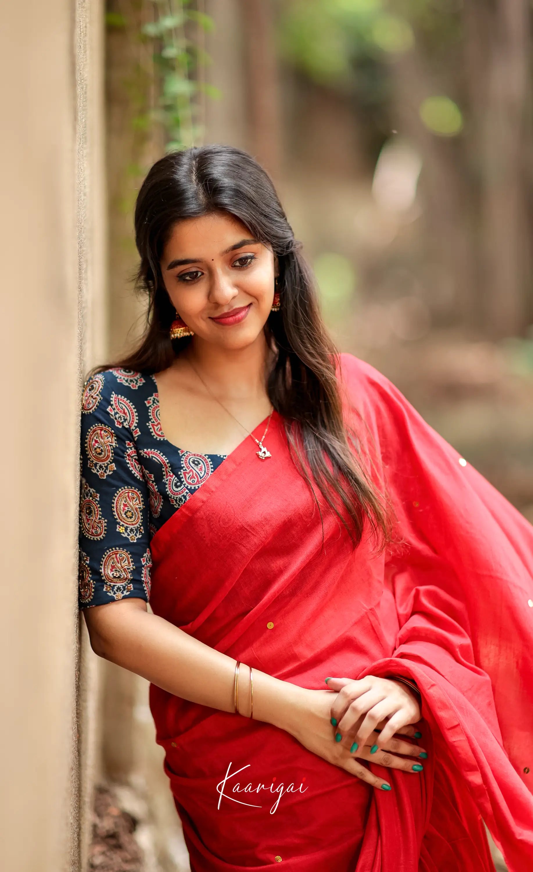 Azhagi- Red Cotton Saree Sarees