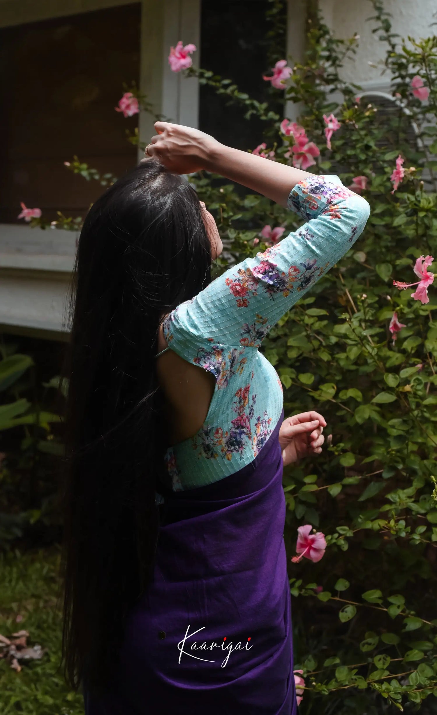 Azhagi- Royal Blue Handloomed Cotton Saree Sarees