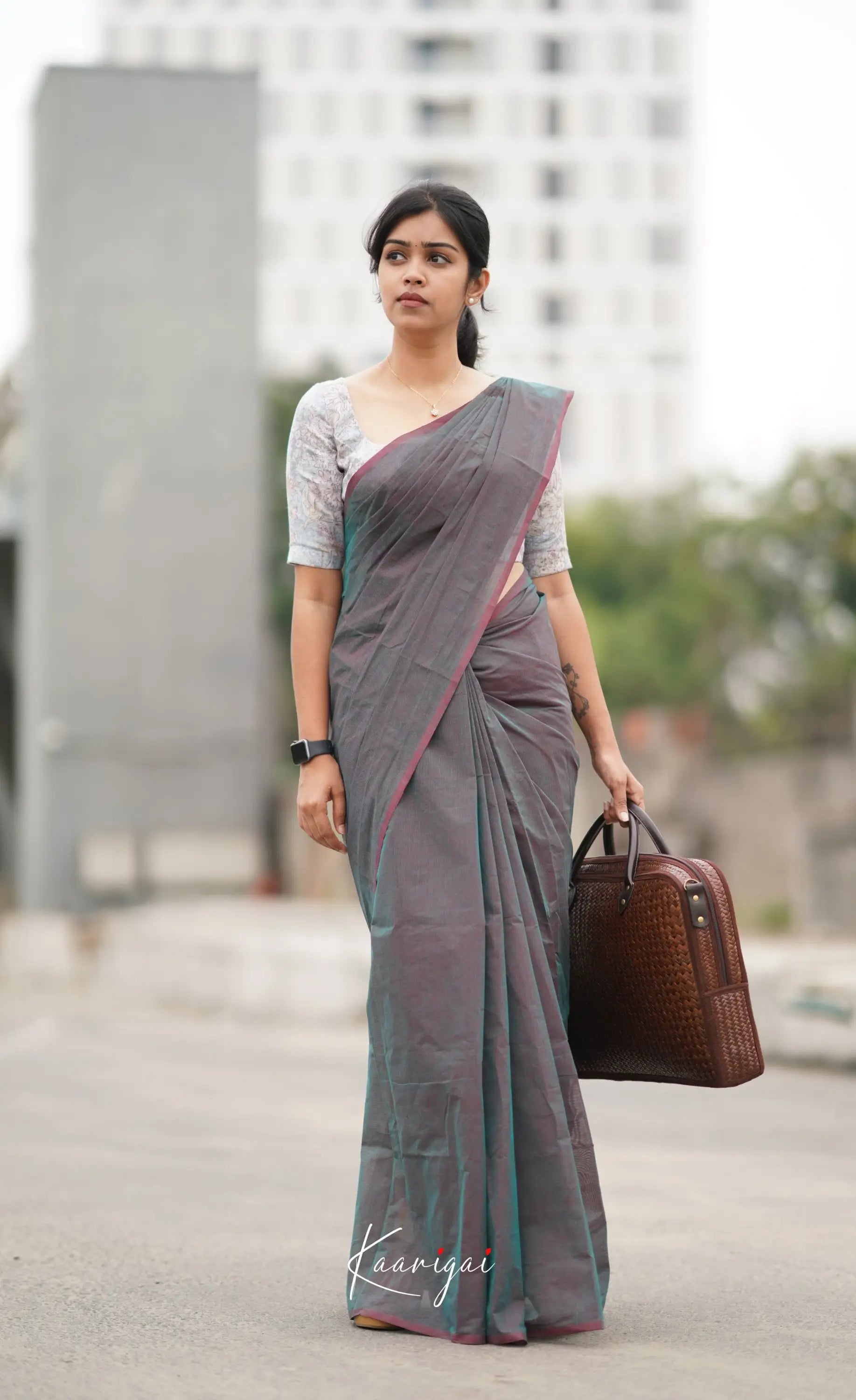 Azhagi - Two Tone Ash Mauve Cotton Saree Sarees