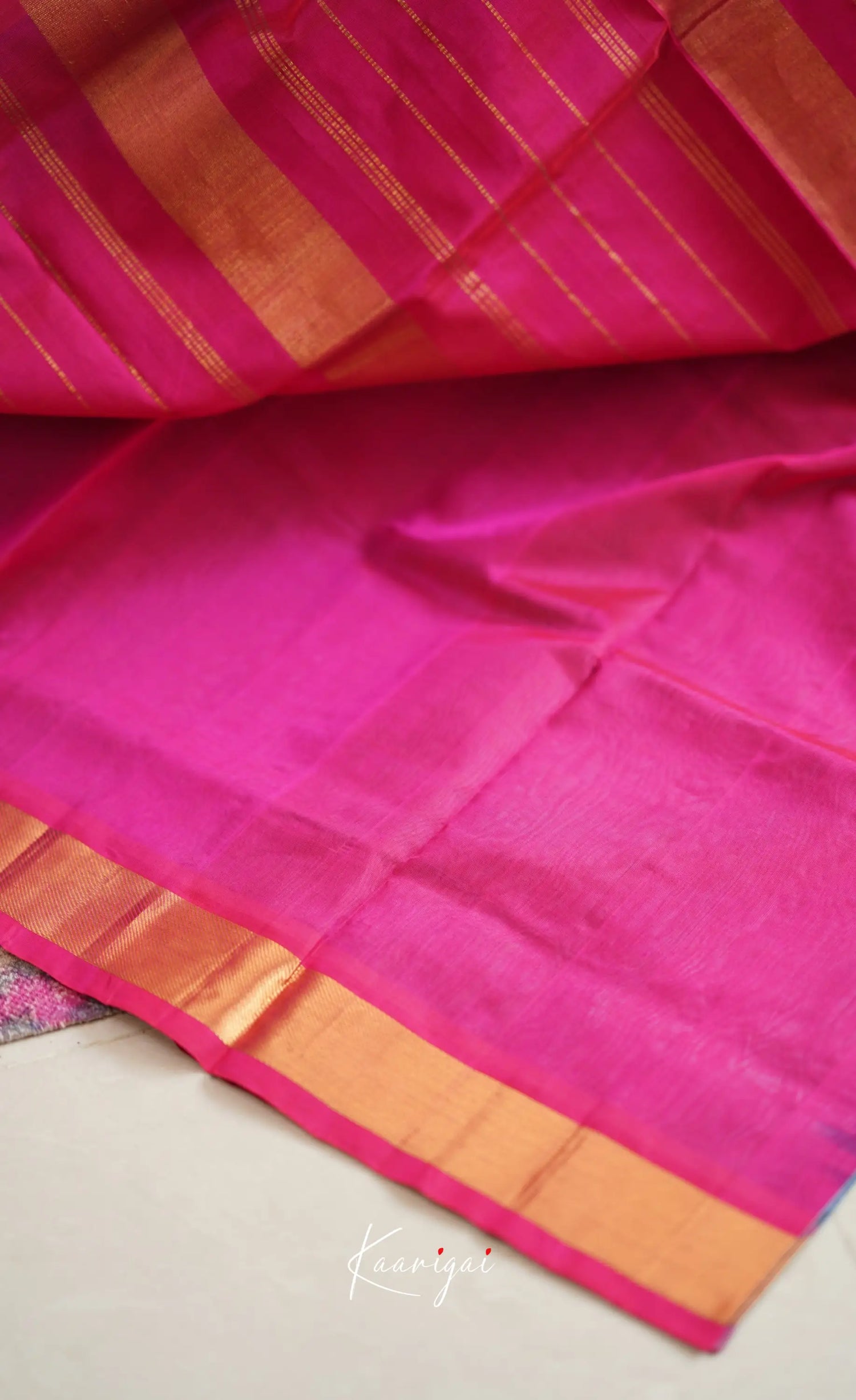 Chaarvi- Ash With Pink Kanchi Silk Cotton Saree Sarees