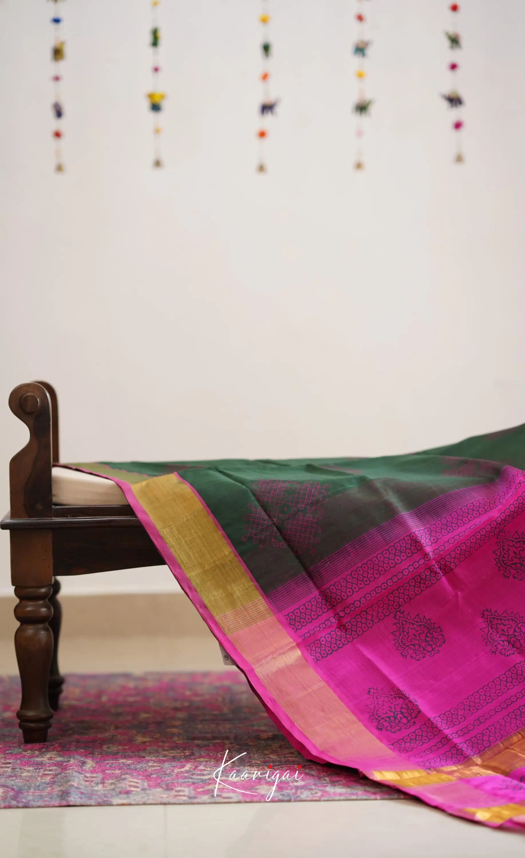 Chaarvi- Deep Bottle Green With Magenta Kanchi Silk Cotton Saree Sarees