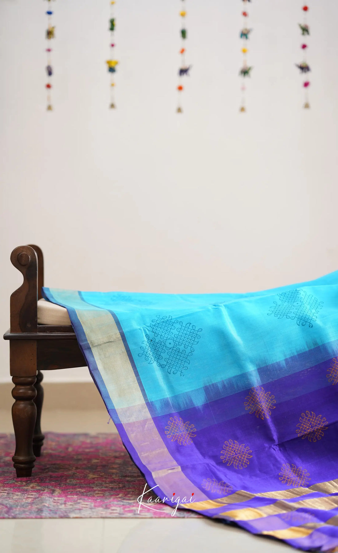 Chaarvi- Light Blue With Dark Kanchi Silk Cotton Saree Sarees