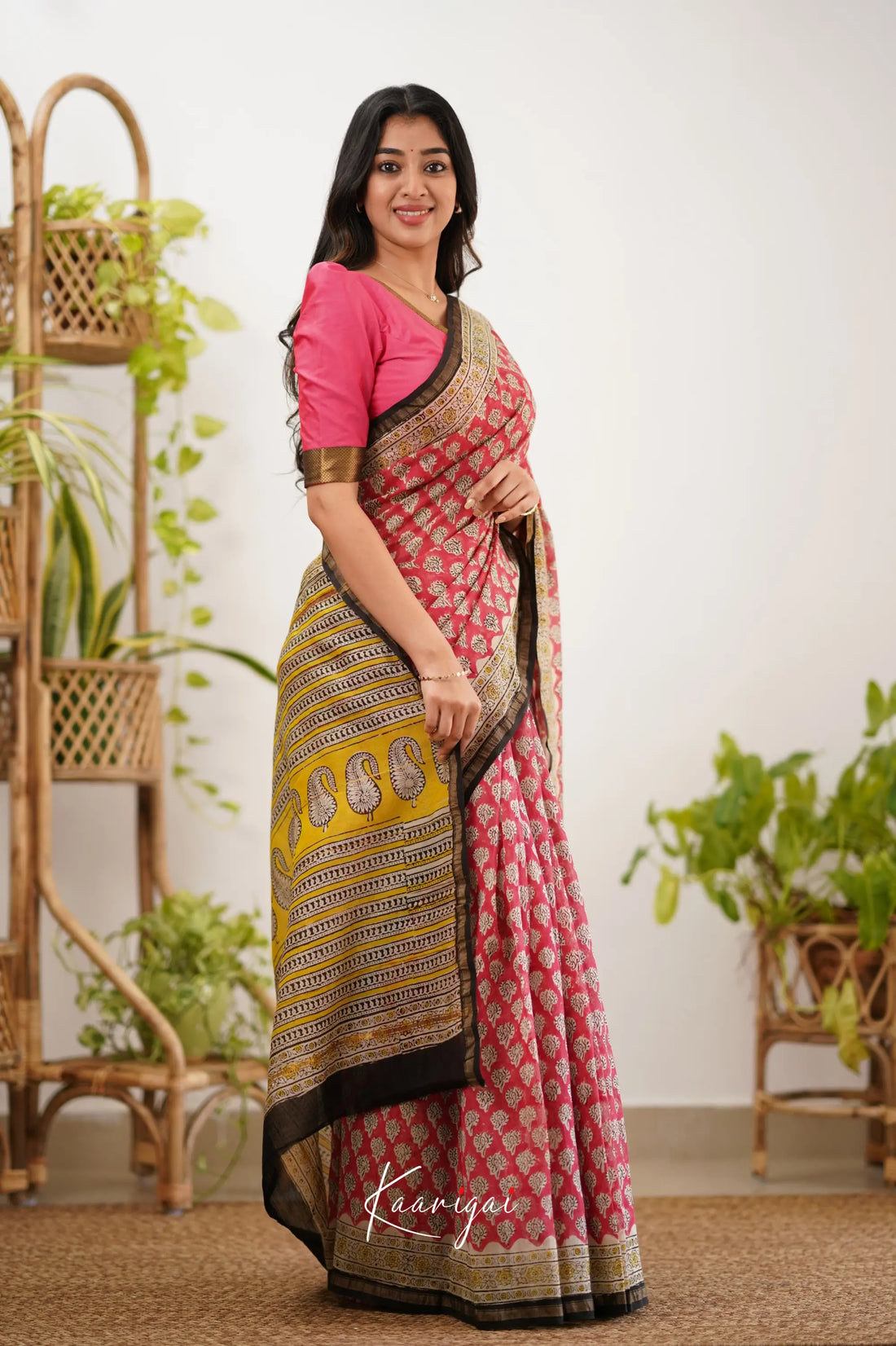 Chaavi Chanderi Saree - Bright Pink And Black Sarees