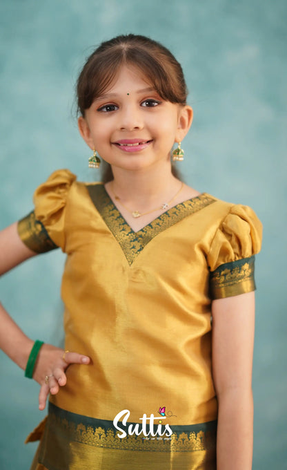 Izhaiyini Dark Bottle Green Shade And Gold Tone Organza Pavadai Sattai Kids-Suttis