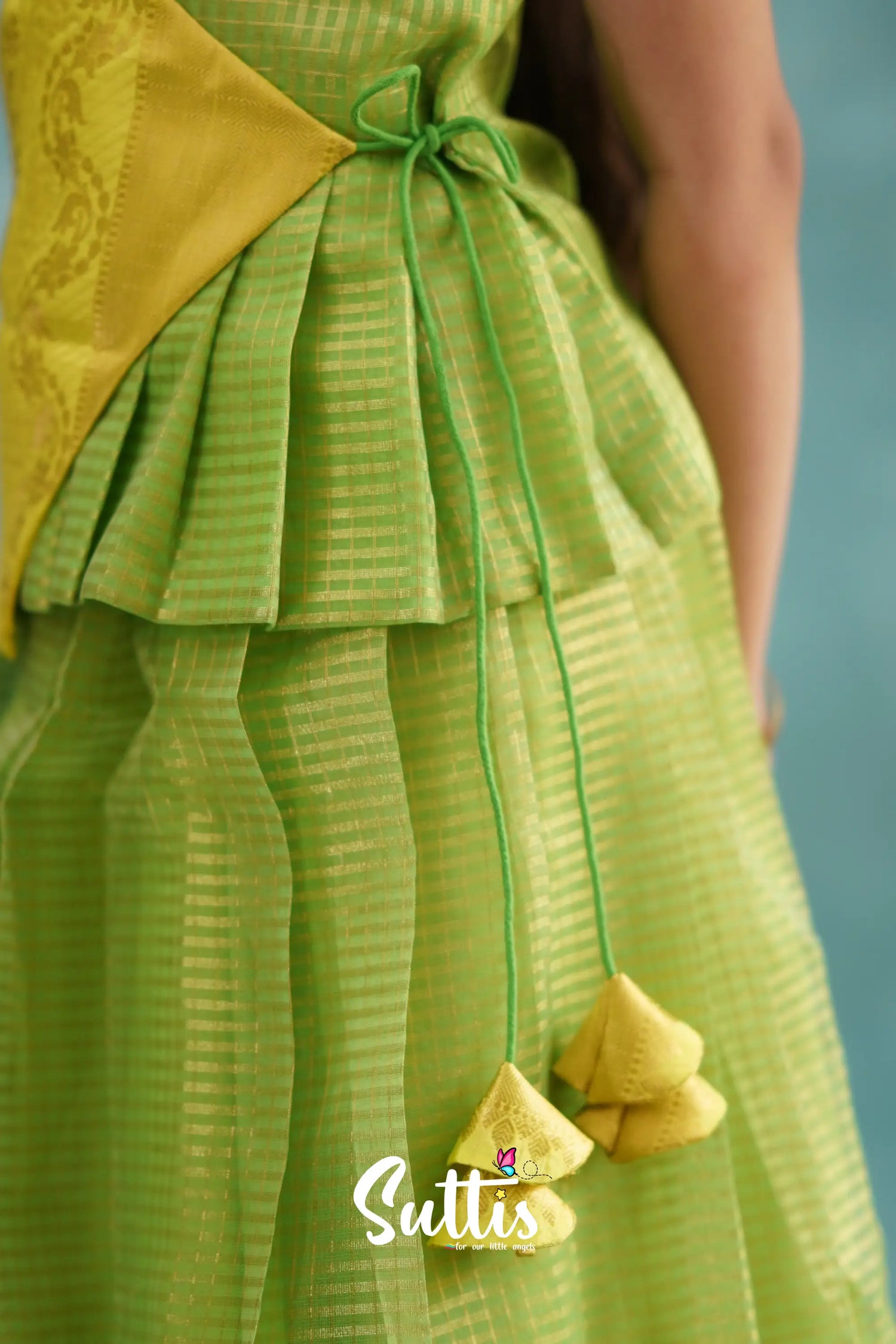 Izhaiyini - Green Organza Top And Skirt Kids-Suttis