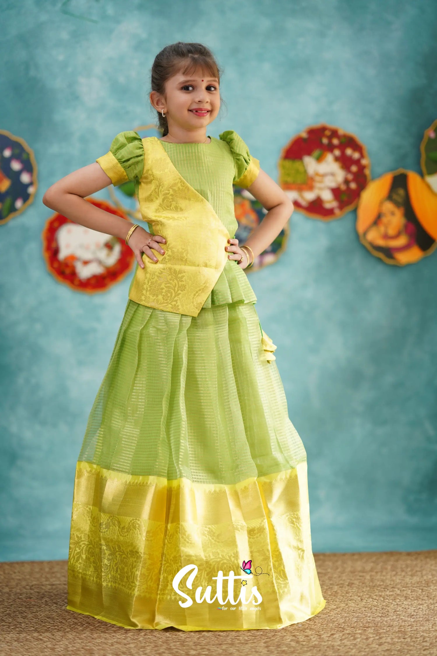 Izhaiyini - Green Organza Top And Skirt Kids-Suttis