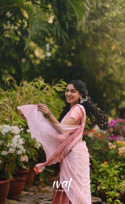Izhaiyini - Pastel Pink Banarasi Tissue Halfsaree - Half Sarees