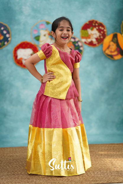 Izhaiyini - Pink Organza Top And Skirt Kids-Suttis