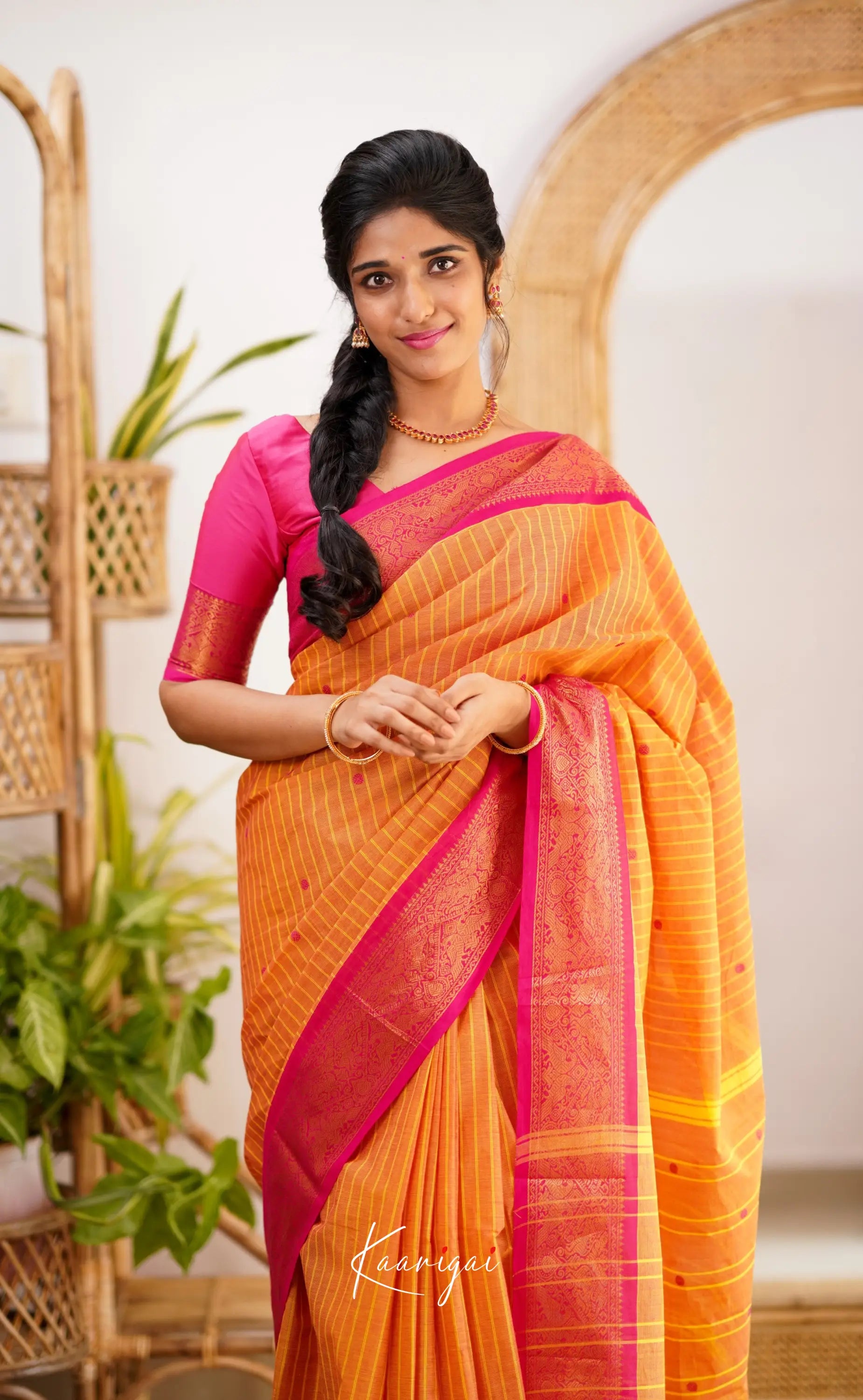 Kamakshi Orange Shade And Pink Tone Sarees