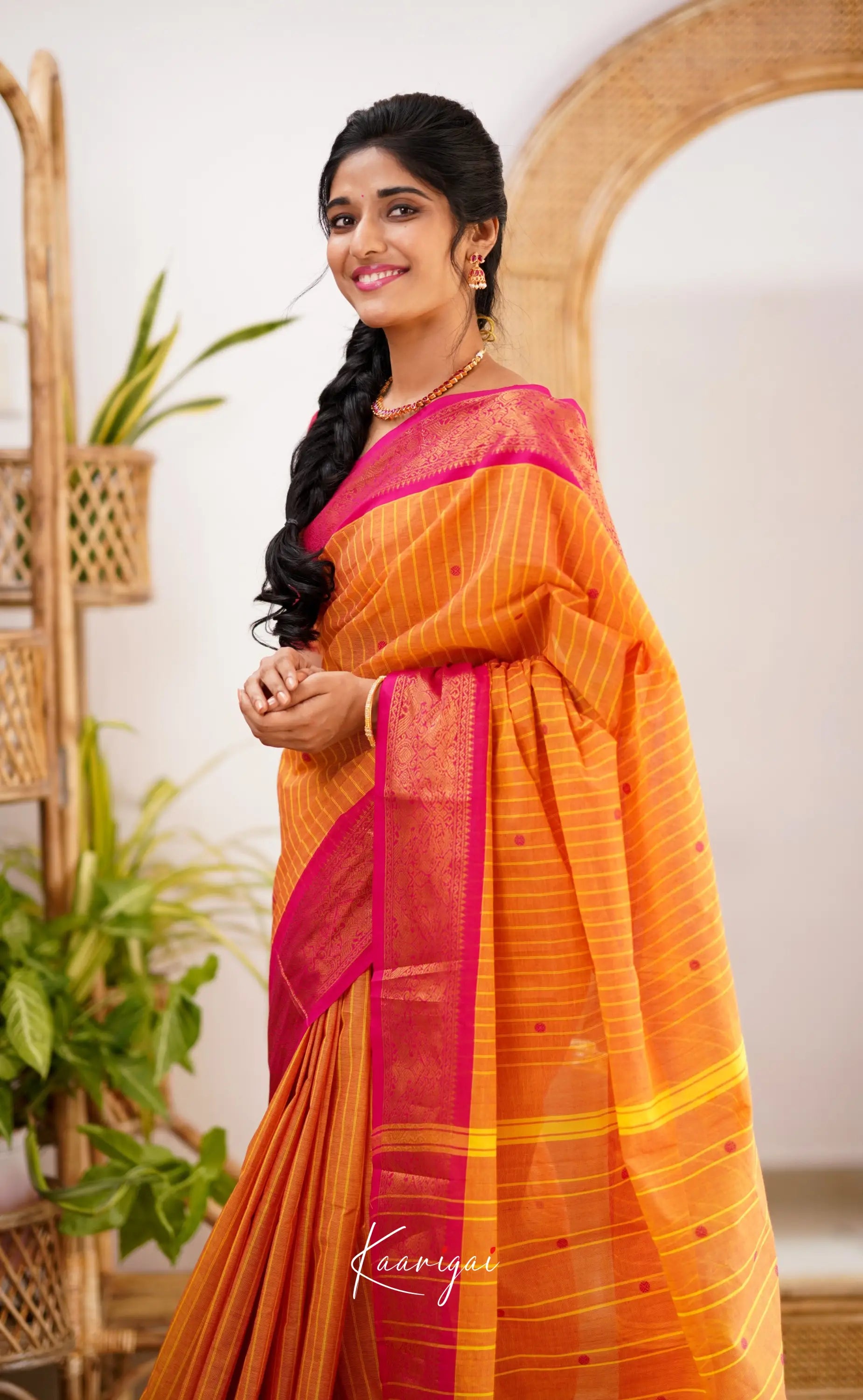 Kamakshi Orange Shade And Pink Tone Sarees