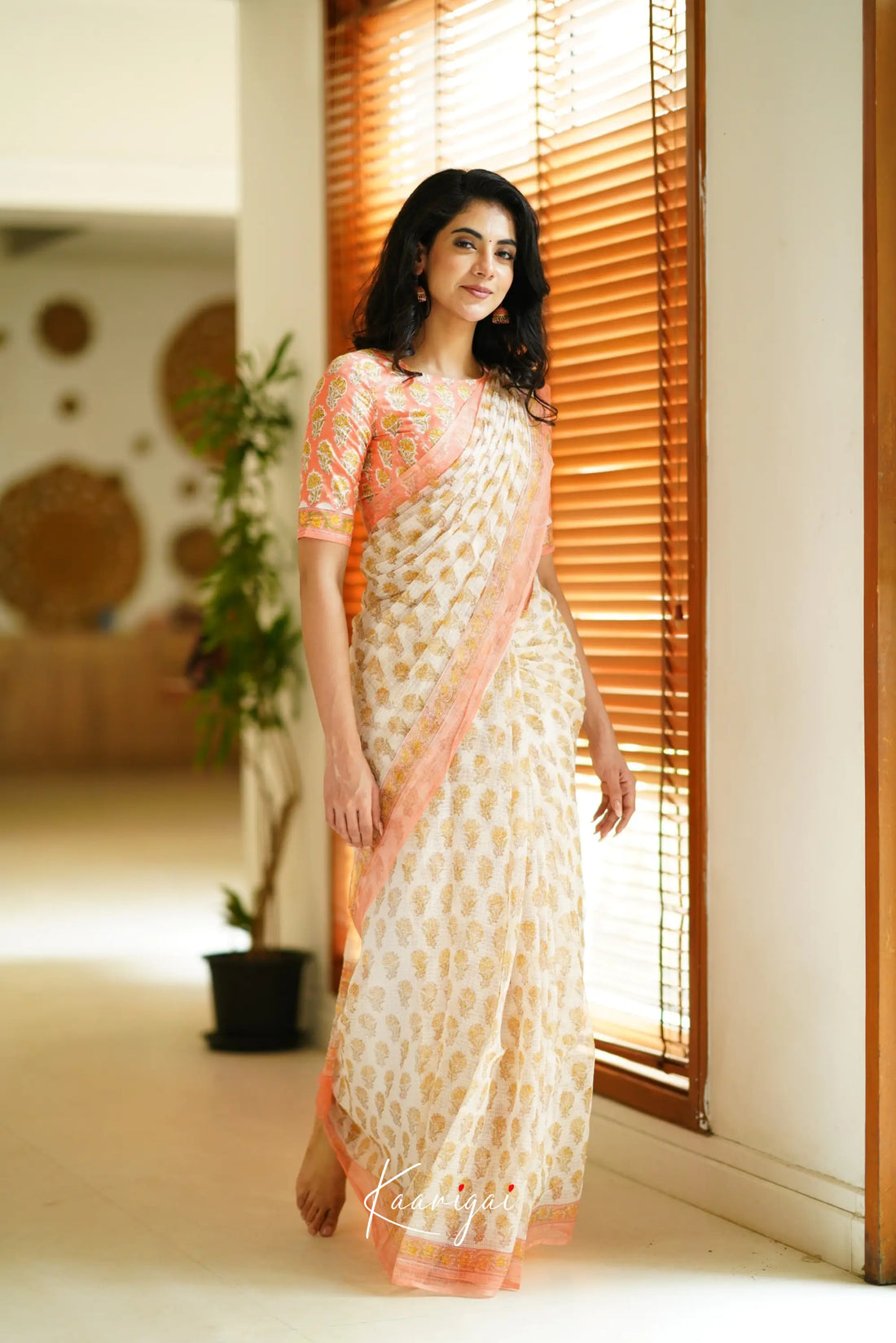 Kamali Kota Saree - White And Peach Sarees