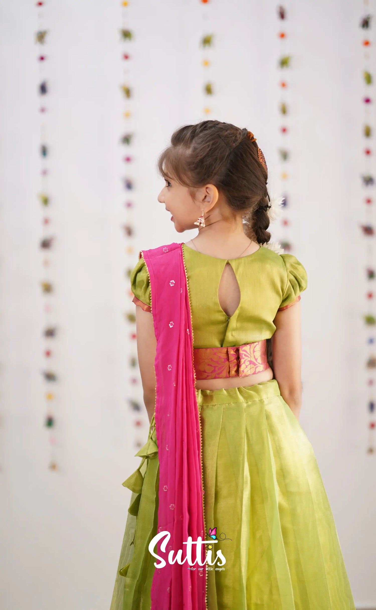 Kumaari Green Shade And Hot Pink Tone Organza Half Saree Kids-Suttis