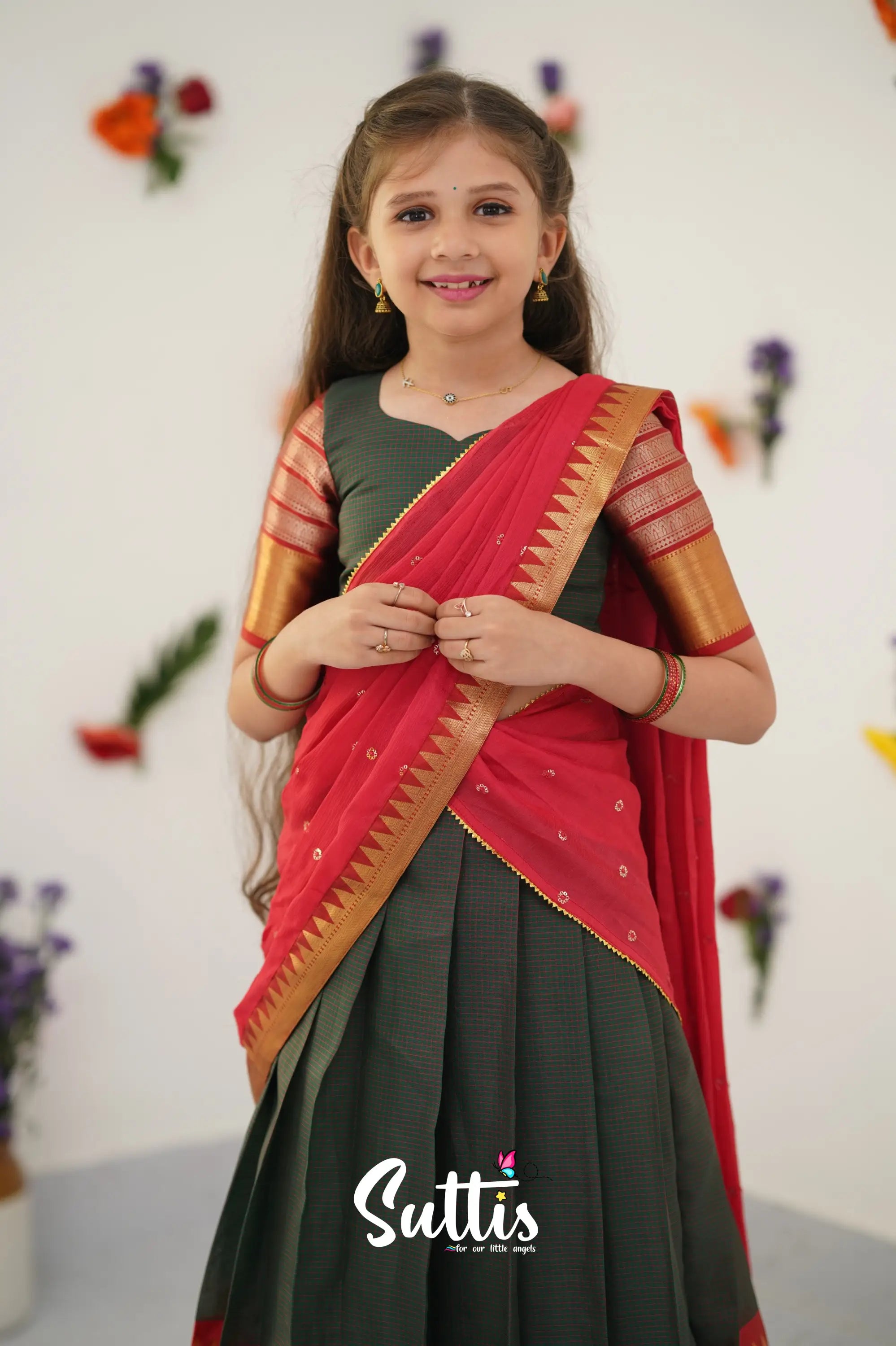 Kumaari Half Saree - Dark Manthalir Green And Red Kids - Suttis