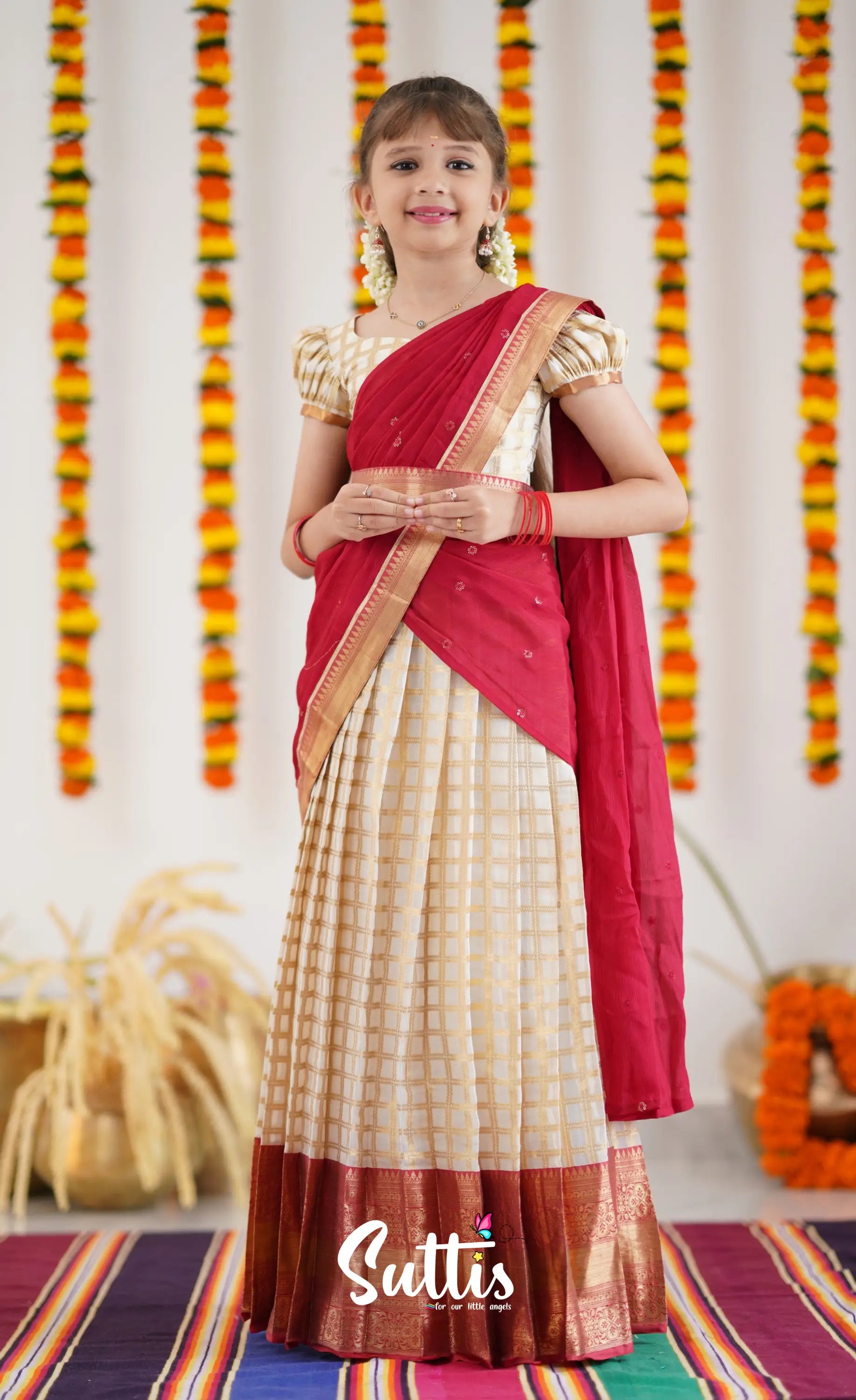 Kumaari Half Saree - Off White And Tone Of Red Kids-Suttis