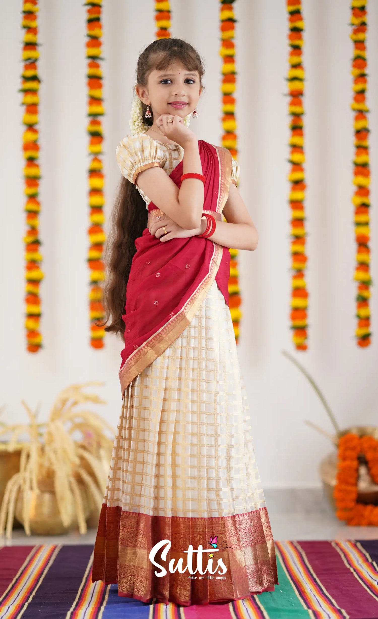 Kumaari Half Saree - Off White And Tone Of Red Kids-Suttis