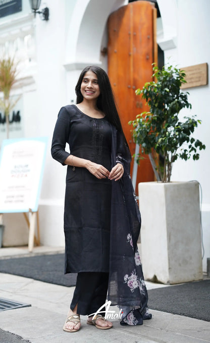 Laila Semi Linen Salwar - Black Salwar