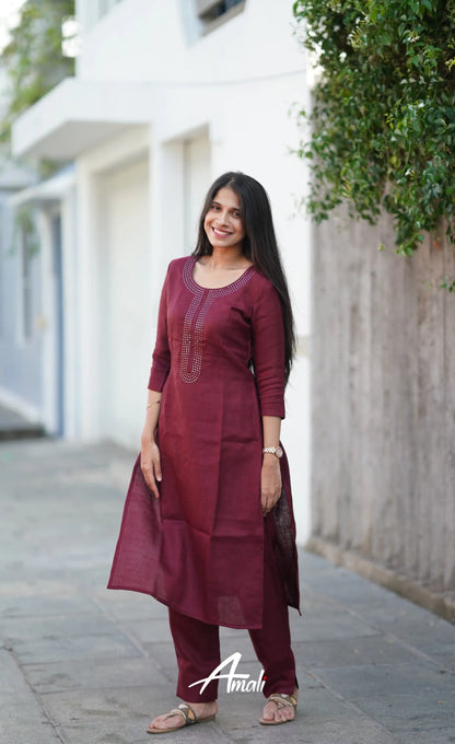 Laila Semi Linen Salwar - Maroon Salwar