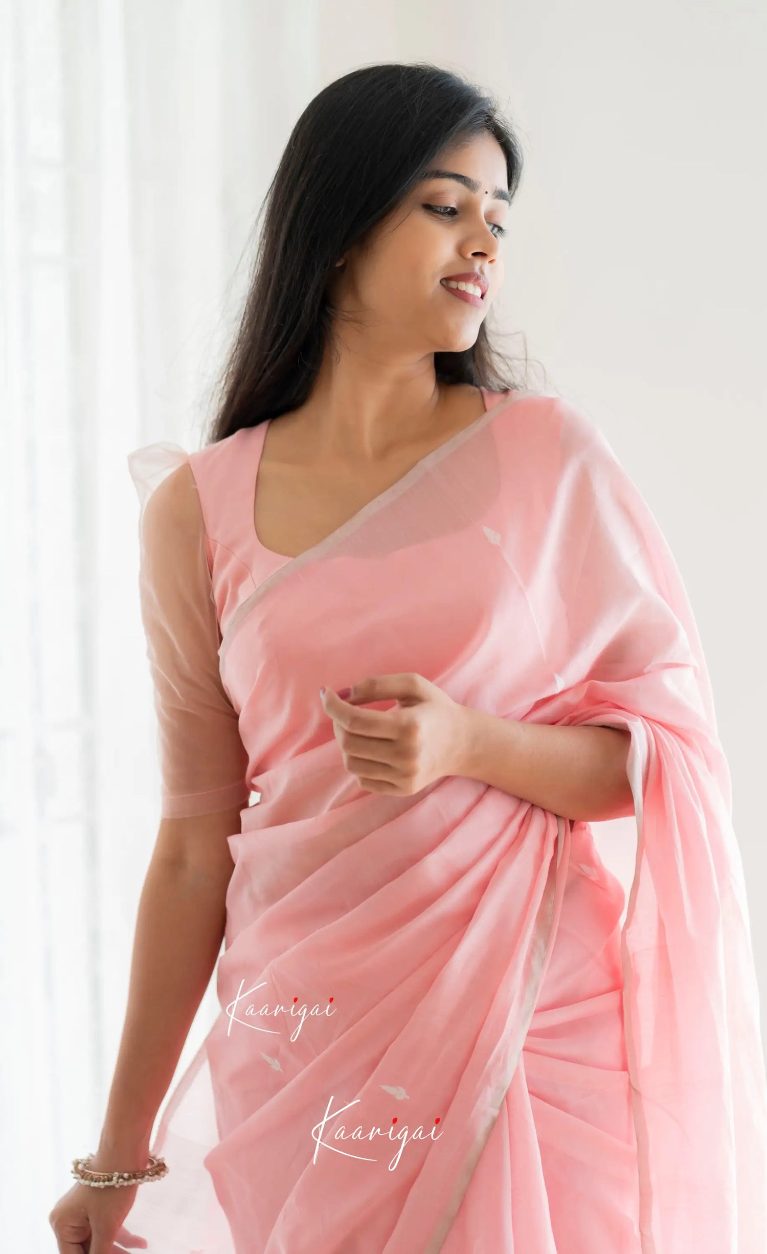 Aadrika - Baby Pink Pure Maheswari Silk Cotton Saree Sarees