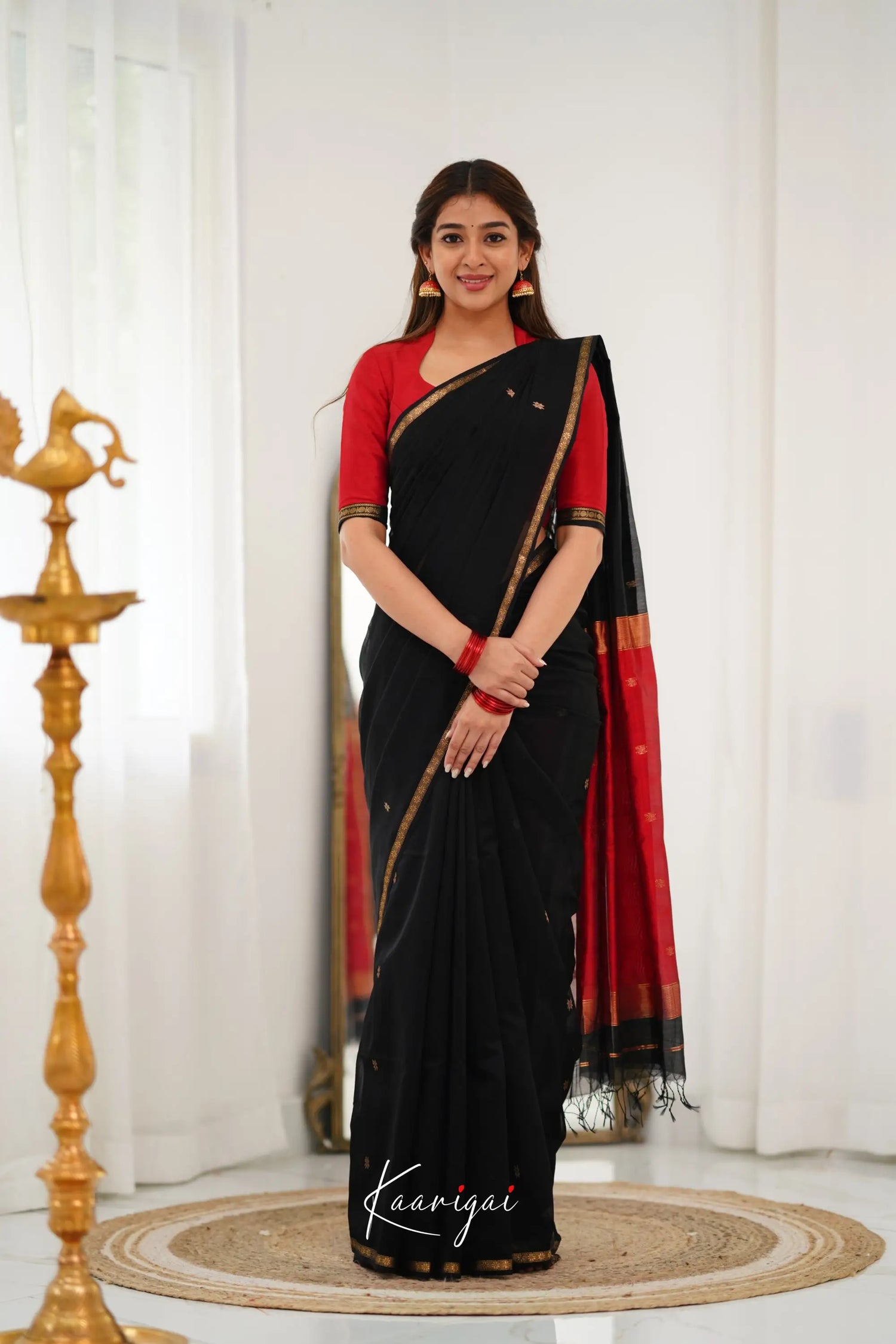 Maanvi Maheswari Silk Cotton Saree - Black And Maroonish Red Sarees