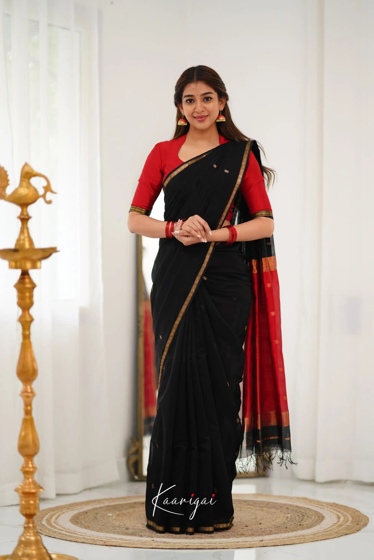 Maanvi Maheswari Silk Cotton Saree - Black And Maroonish Red Sarees