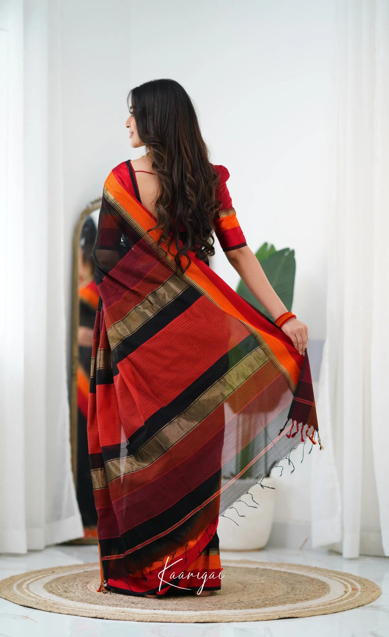 Maanvi Maheswari Silk Cotton Saree - Black And Red Sarees