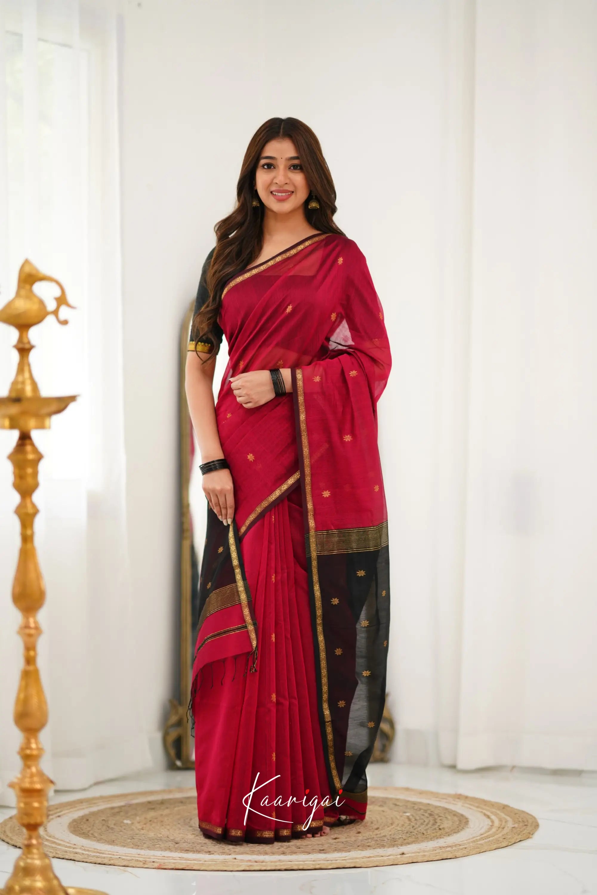 Maanvi Maheswari Silk Cotton Saree - Pink And Black Sarees