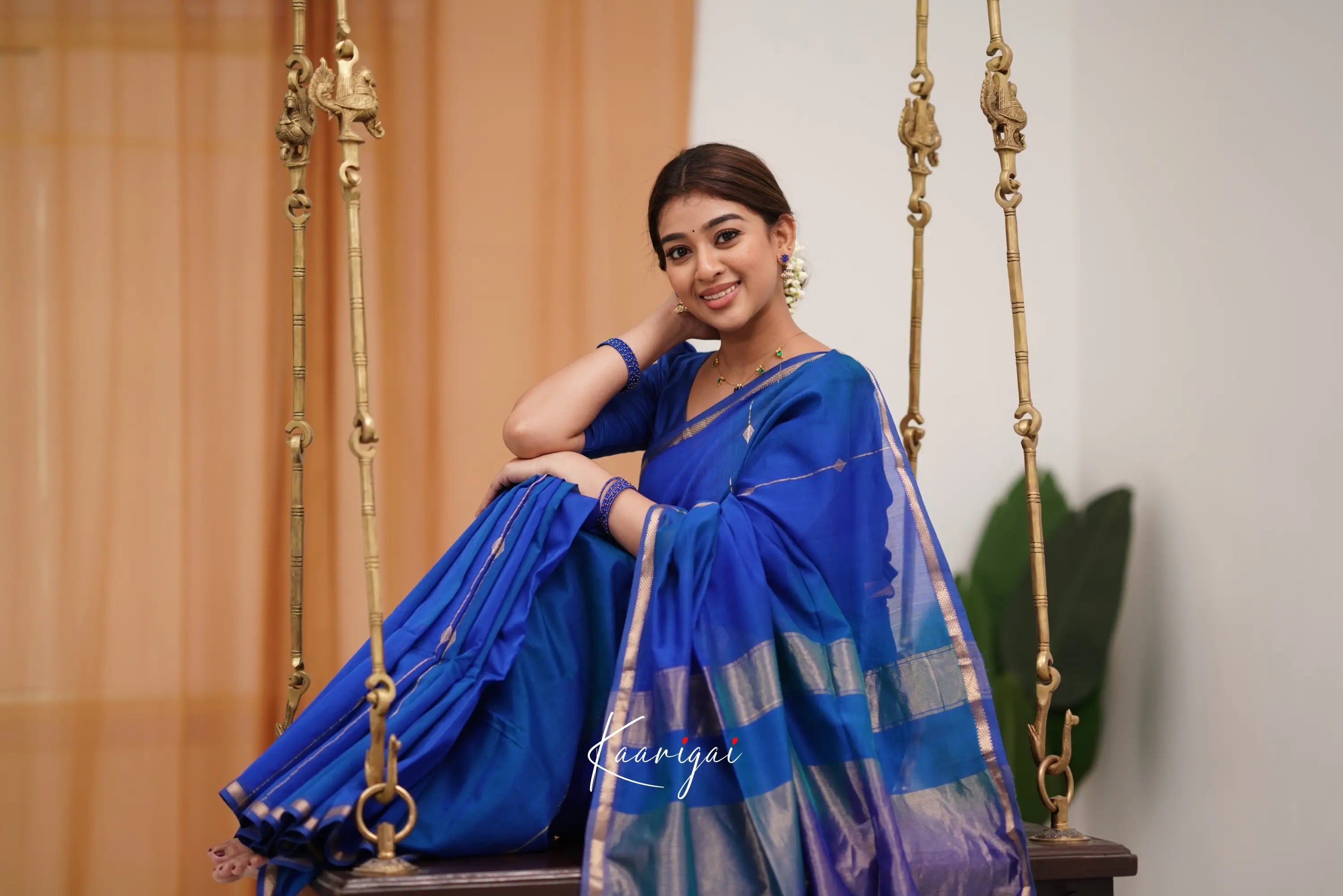 Maanvi Maheswari Silk Cotton Saree - Royal Blue Sarees