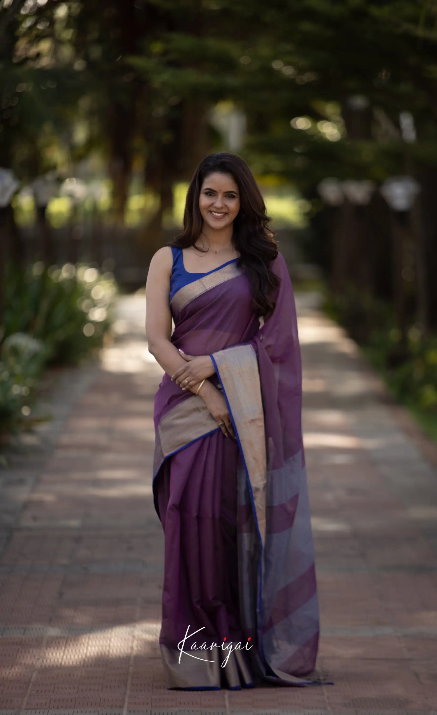 Maanvi - Shade Of Dark Purple And Blue Tone Maheshwari Silk Cotton Saree Sarees