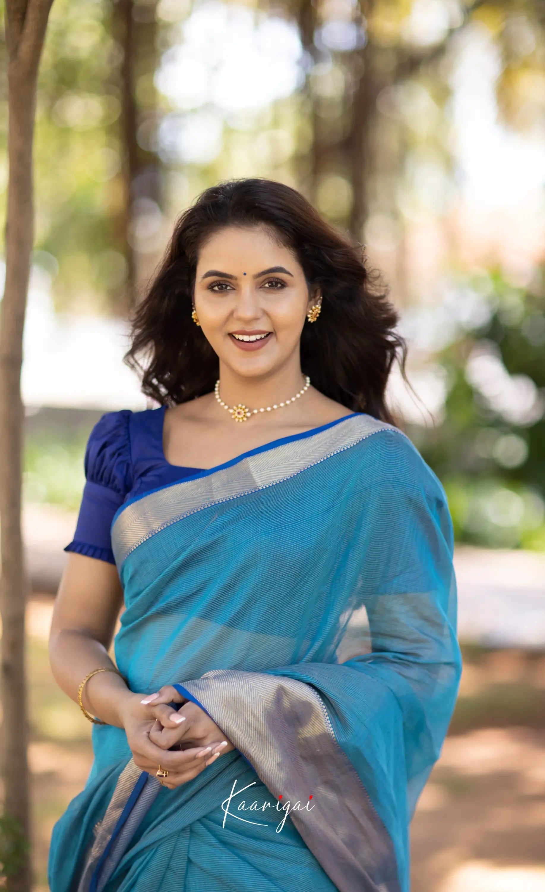 Maanvi- Shade Of Teal Blue And Tone Maheshwari Silk Cotton Saree Sarees