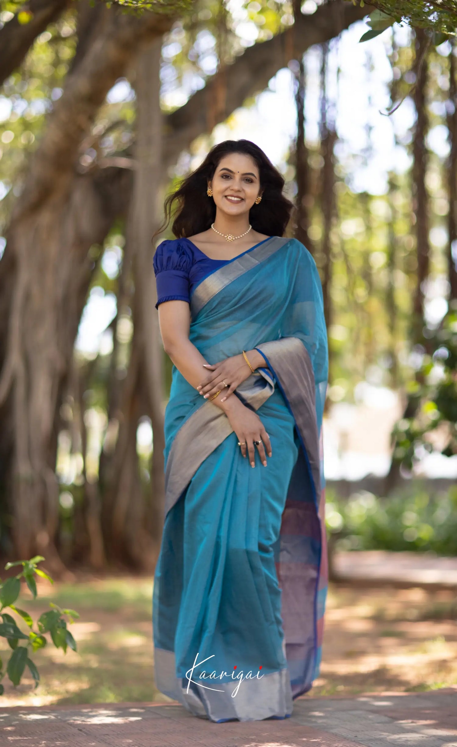 Maanvi- Shade Of Teal Blue And Tone Maheshwari Silk Cotton Saree Sarees