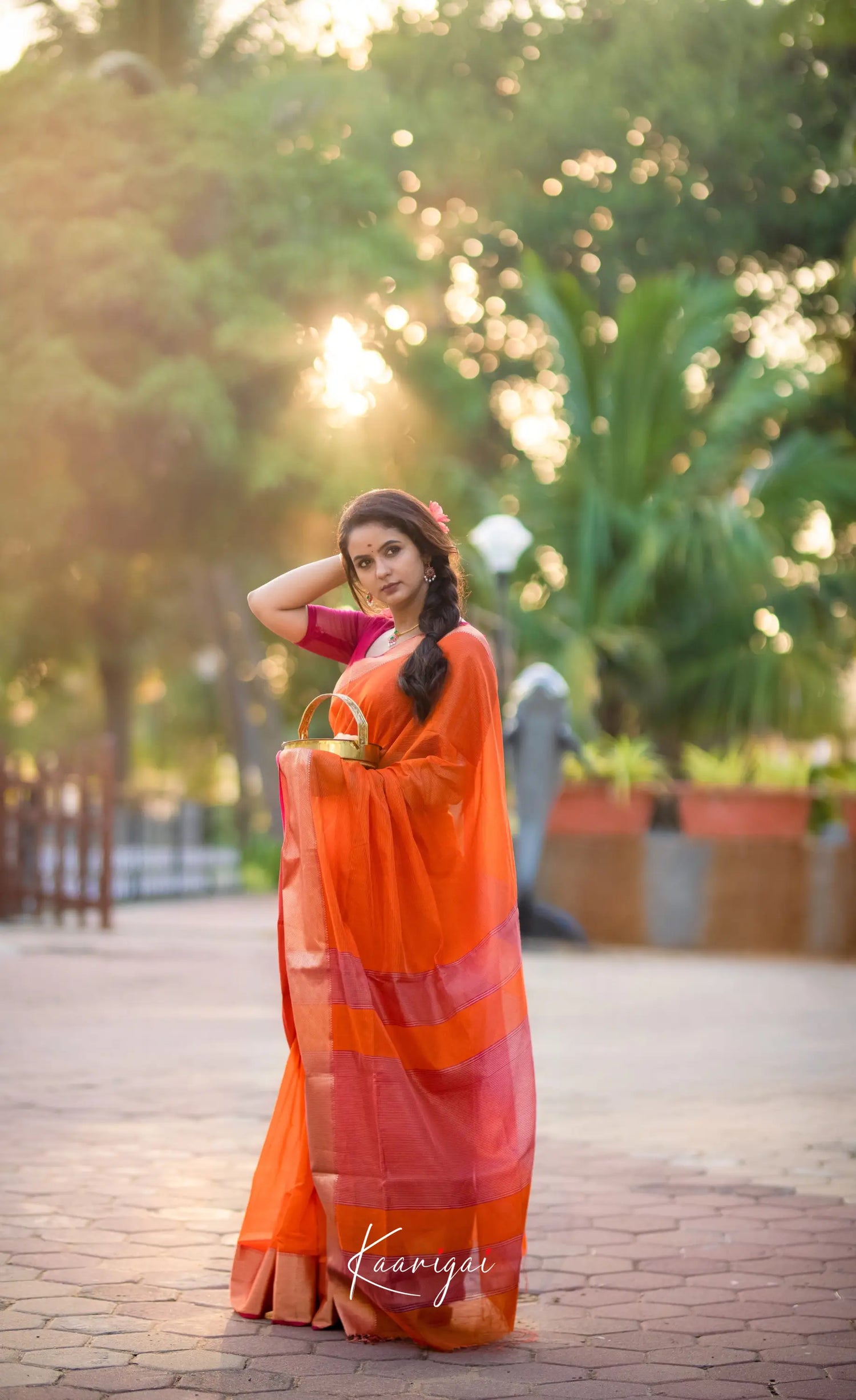 Maanvi - Tone Of Orange And Pink Shade Maheshwari Silk Cotton Saree Sarees