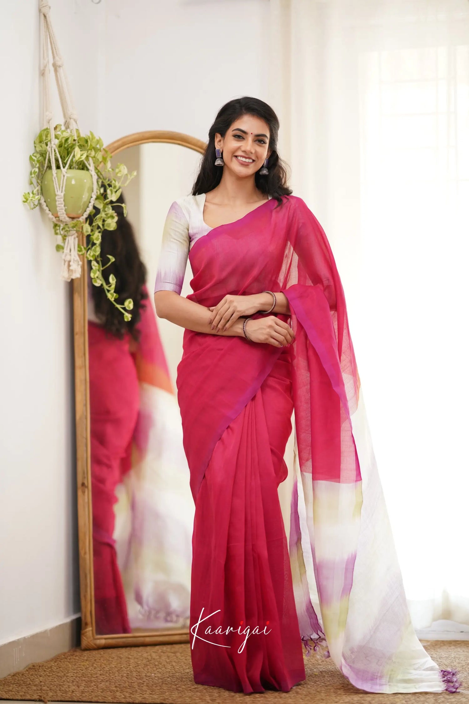 Madura Mangalagiri Saree - Pink And White Sarees