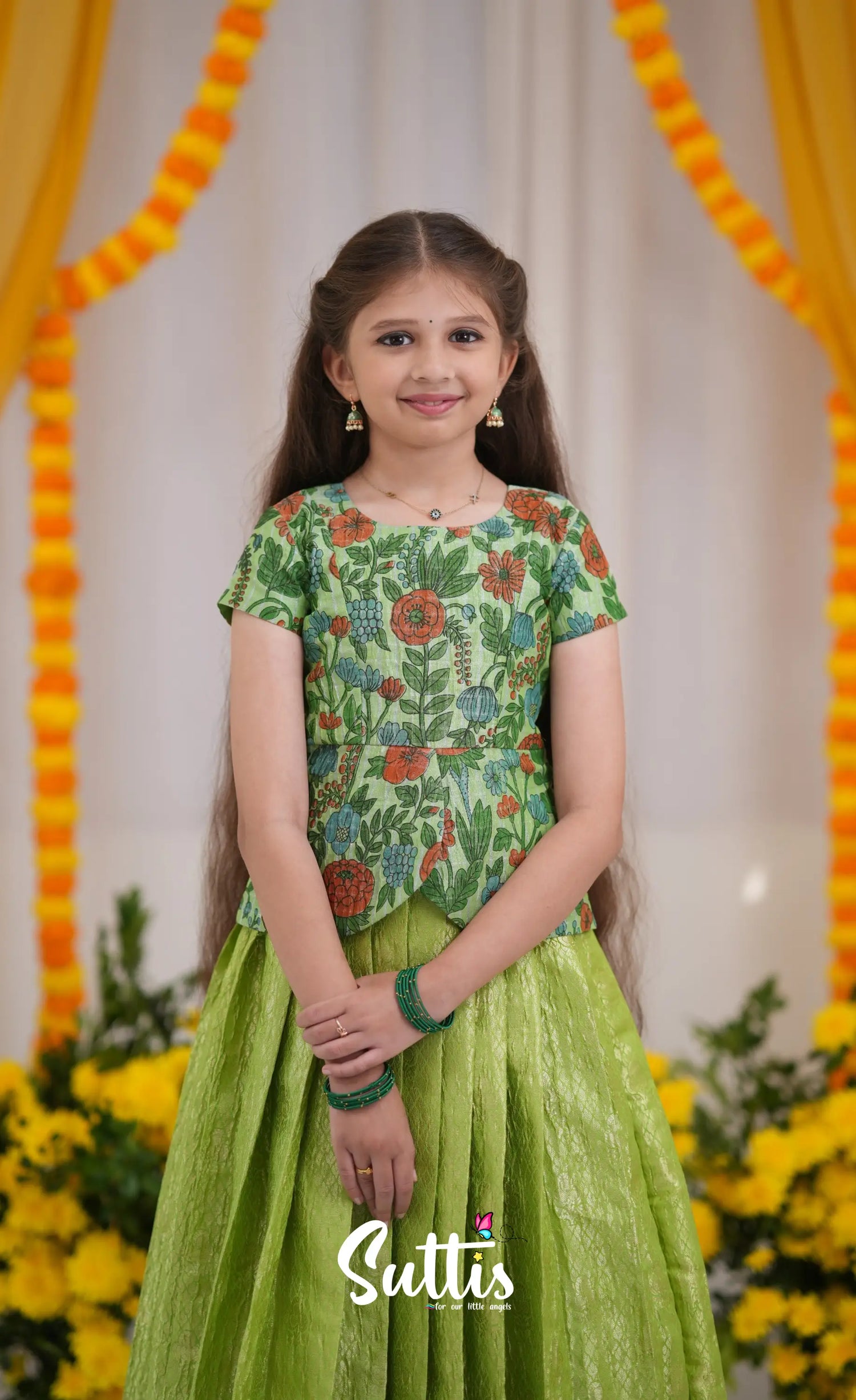 banarasi long dress design 10 Long banaras frocks ideas