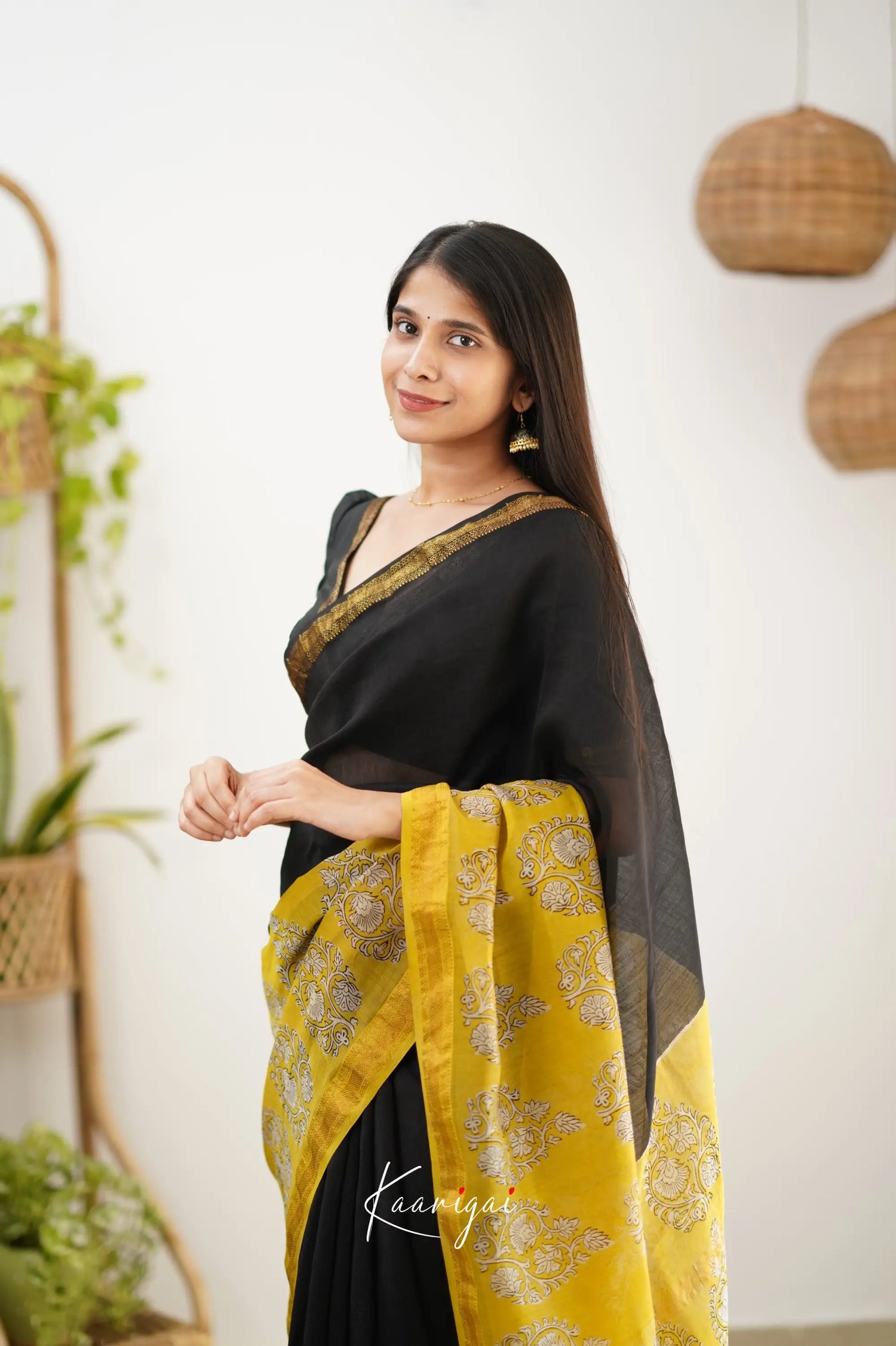 Mayuri Maheswari Silk Cotton Saree - Black And Yellow Sarees