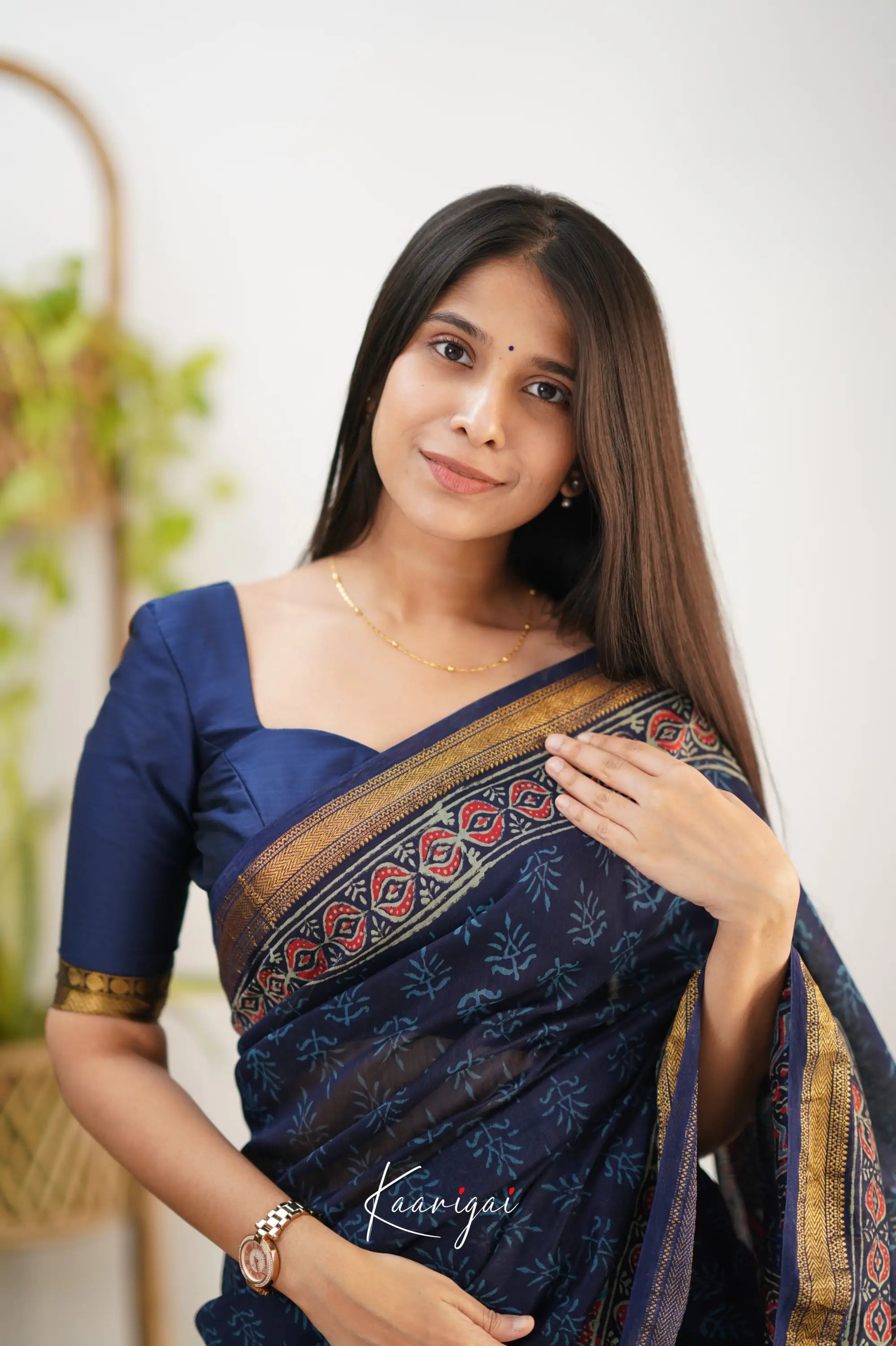 Mayuri Maheswari Silk Cotton Saree - Navy Blue Sarees