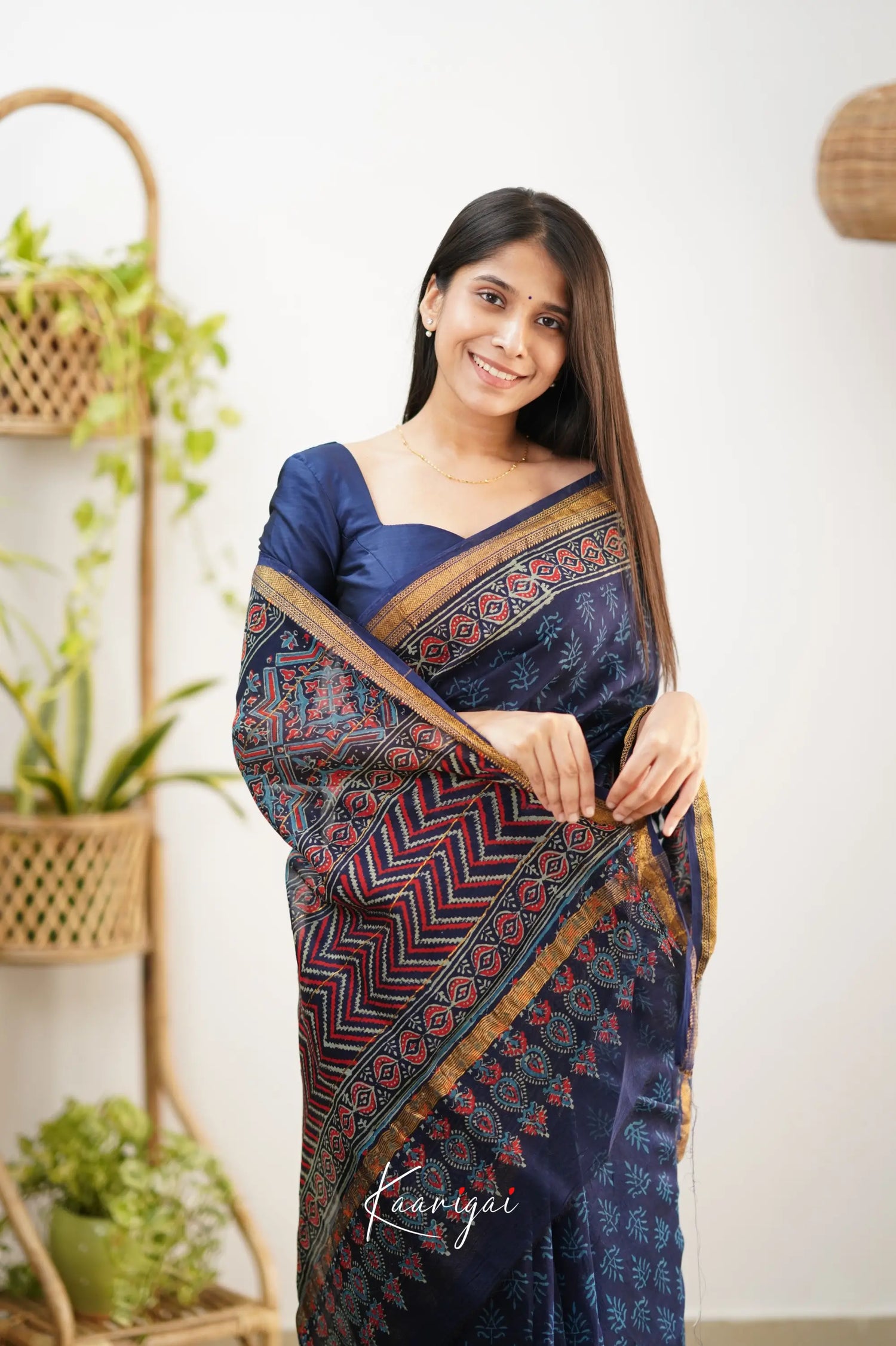 Mayuri Maheswari Silk Cotton Saree - Navy Blue Sarees