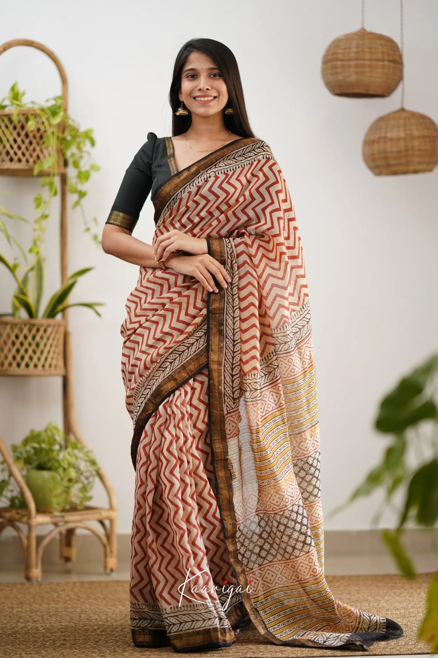 Mayuri Maheswari Cotton Saree Off White and Red Ivalinmabia