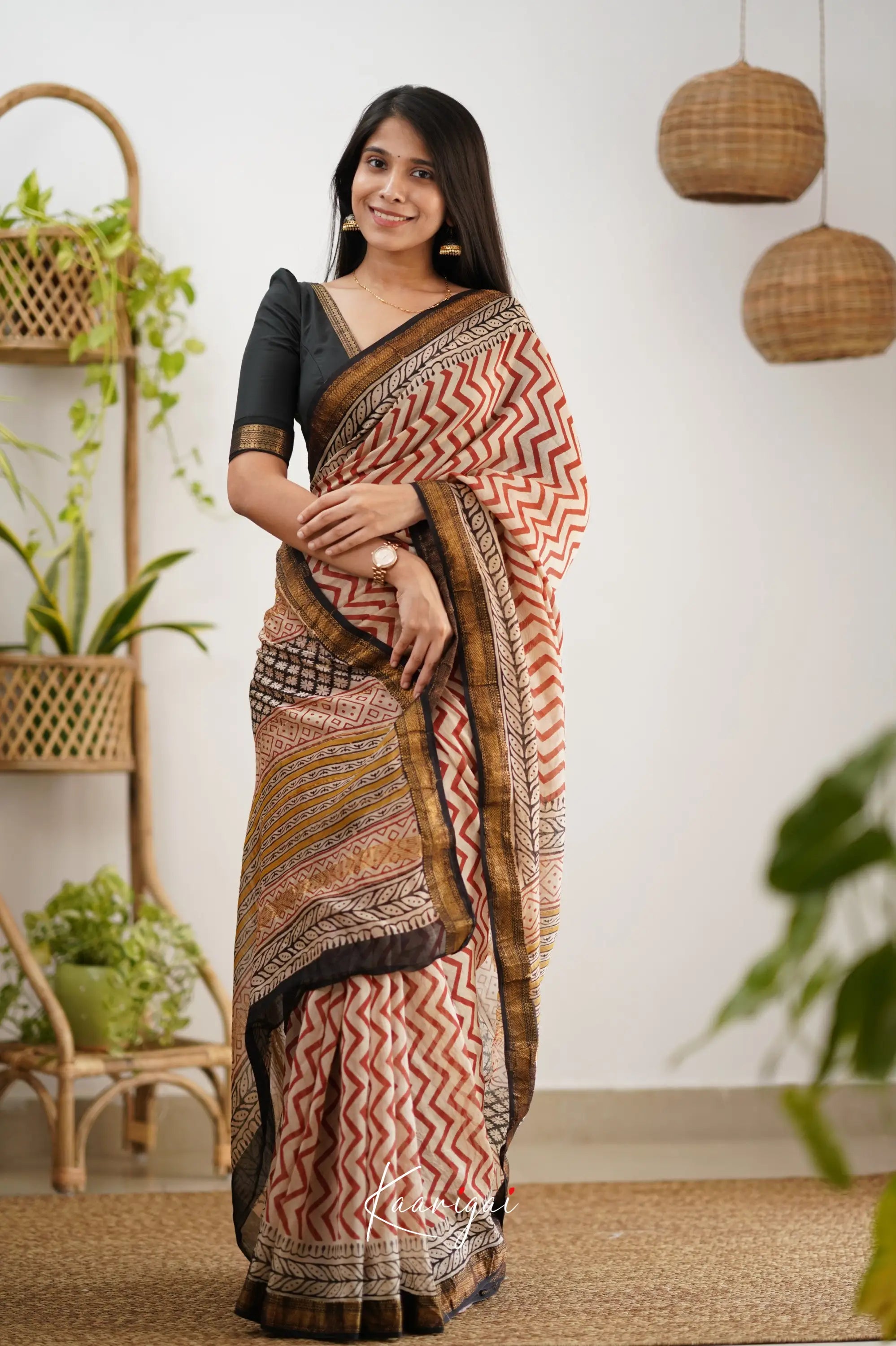 Mayuri Maheswari Silk Cotton Saree - Off White And Red Sarees